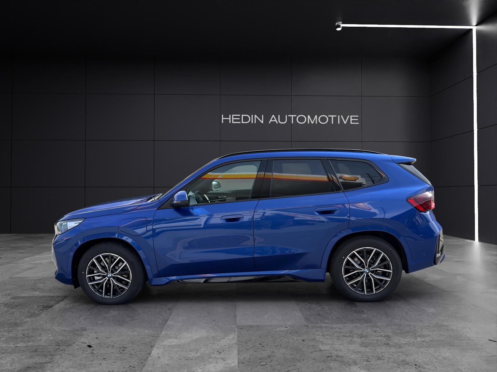BMW X1 25e xDrive paddles-image-3