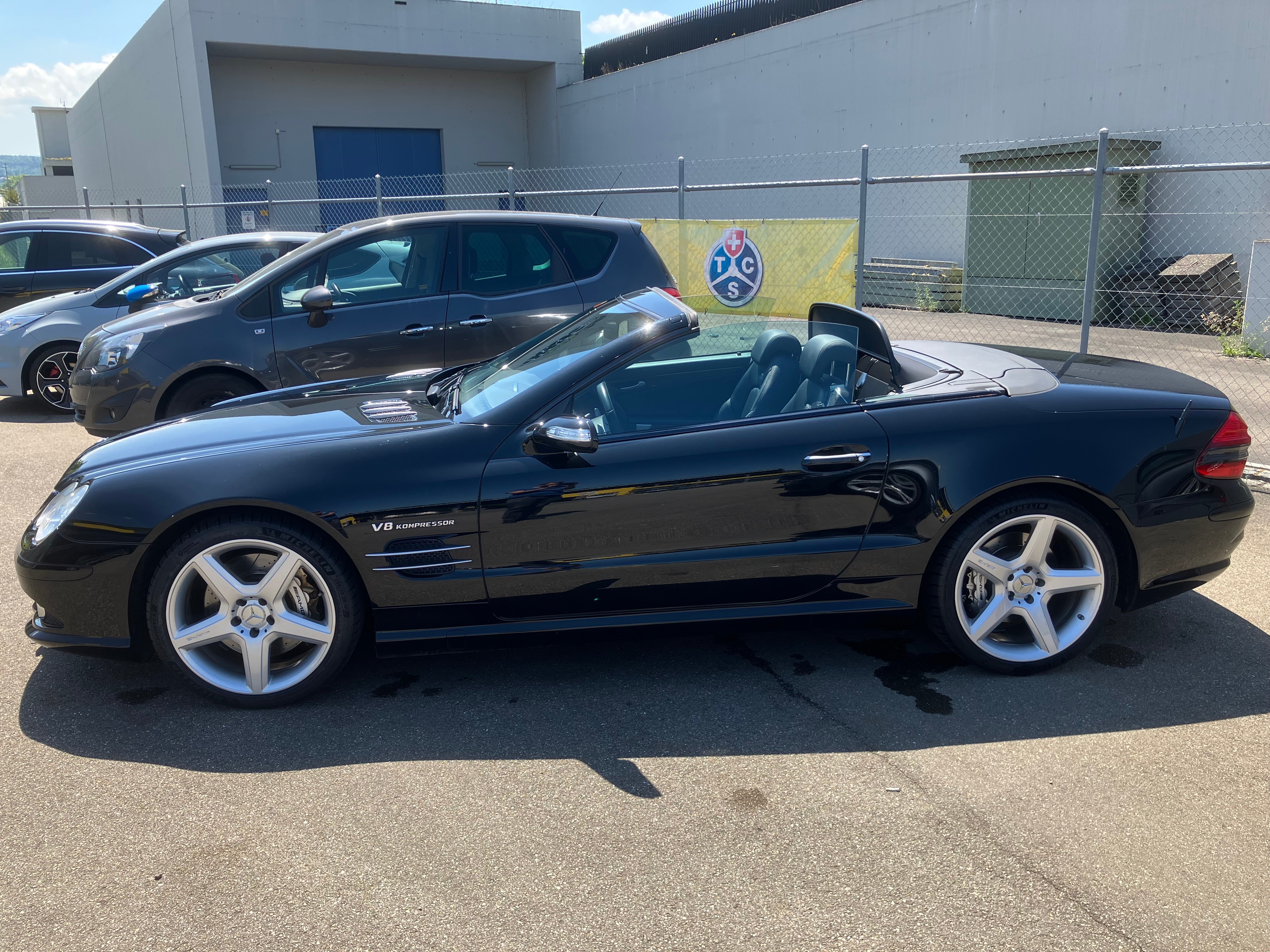 Car photo