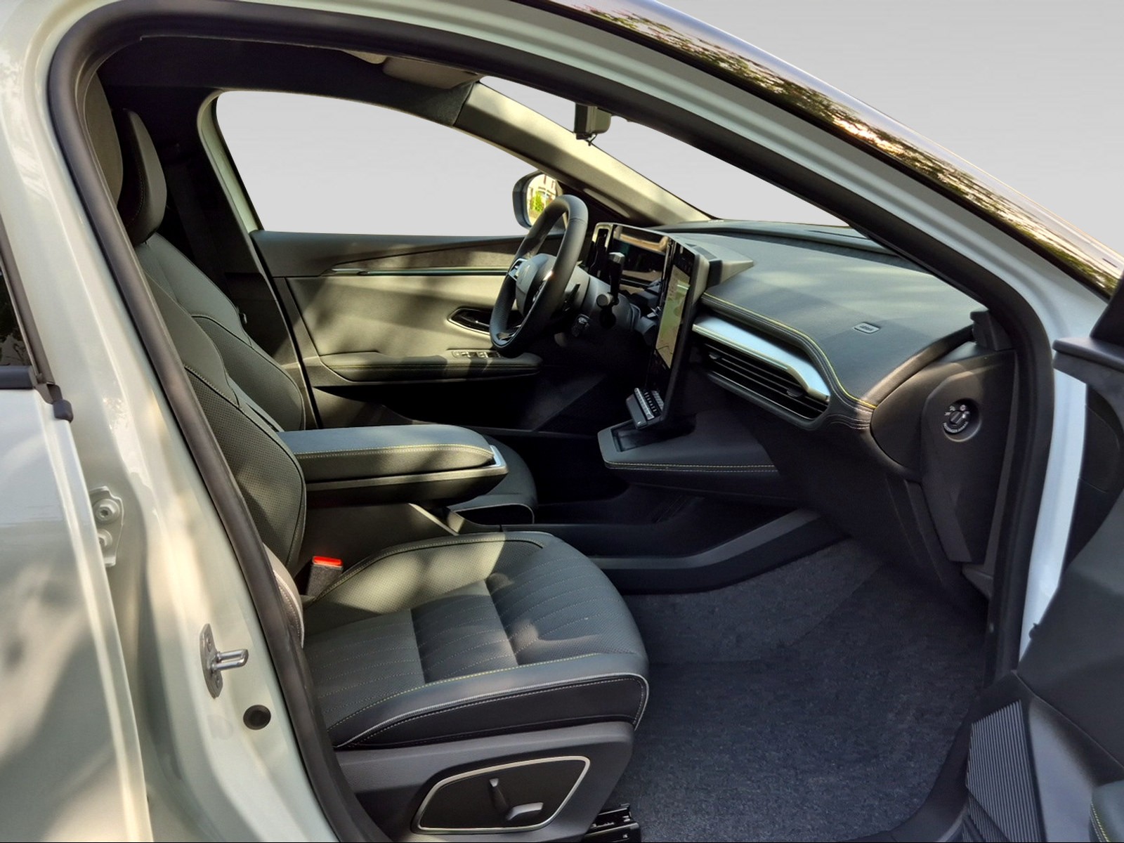 RENAULT Megane-image-5