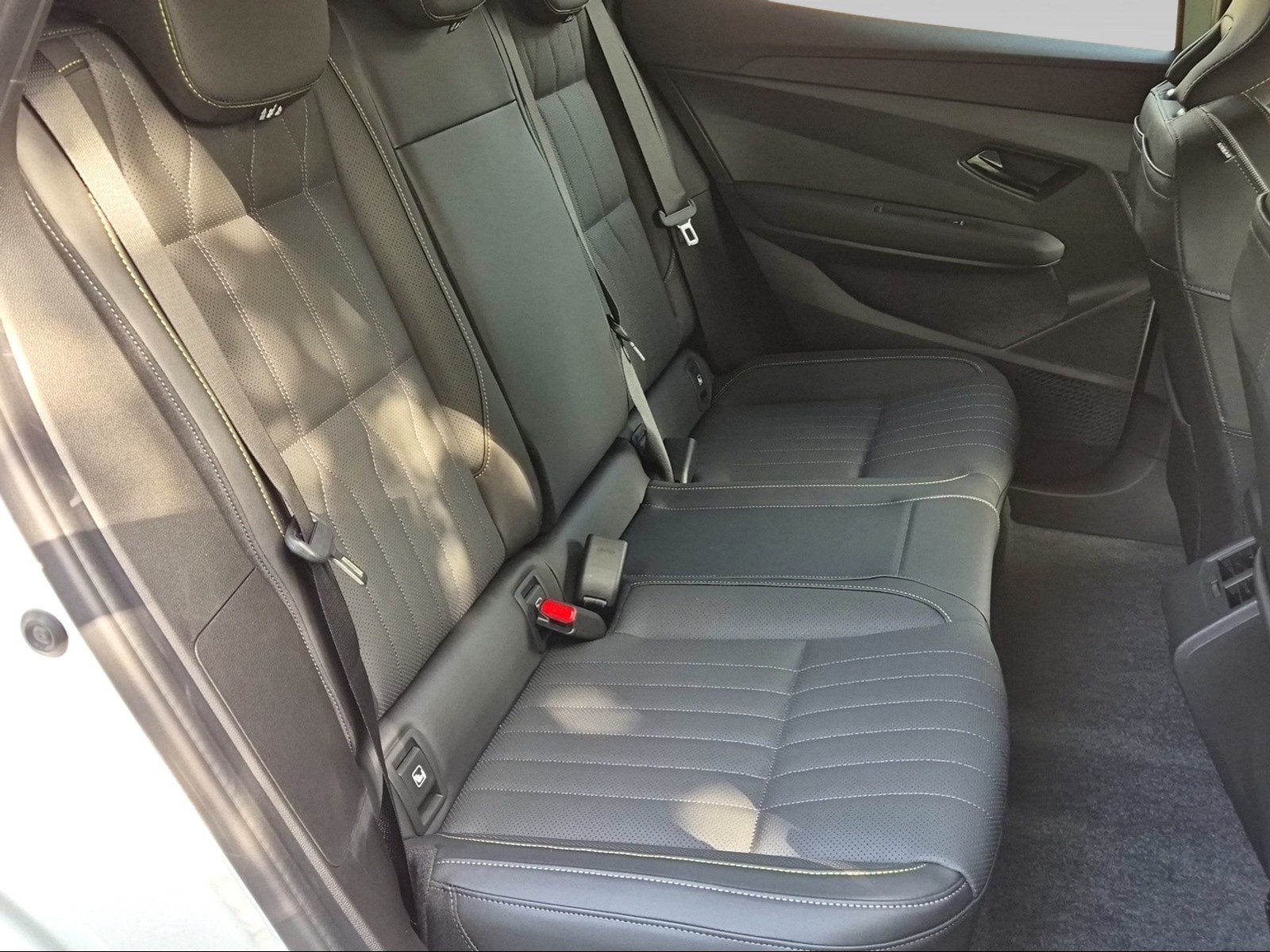 RENAULT Megane-image-6