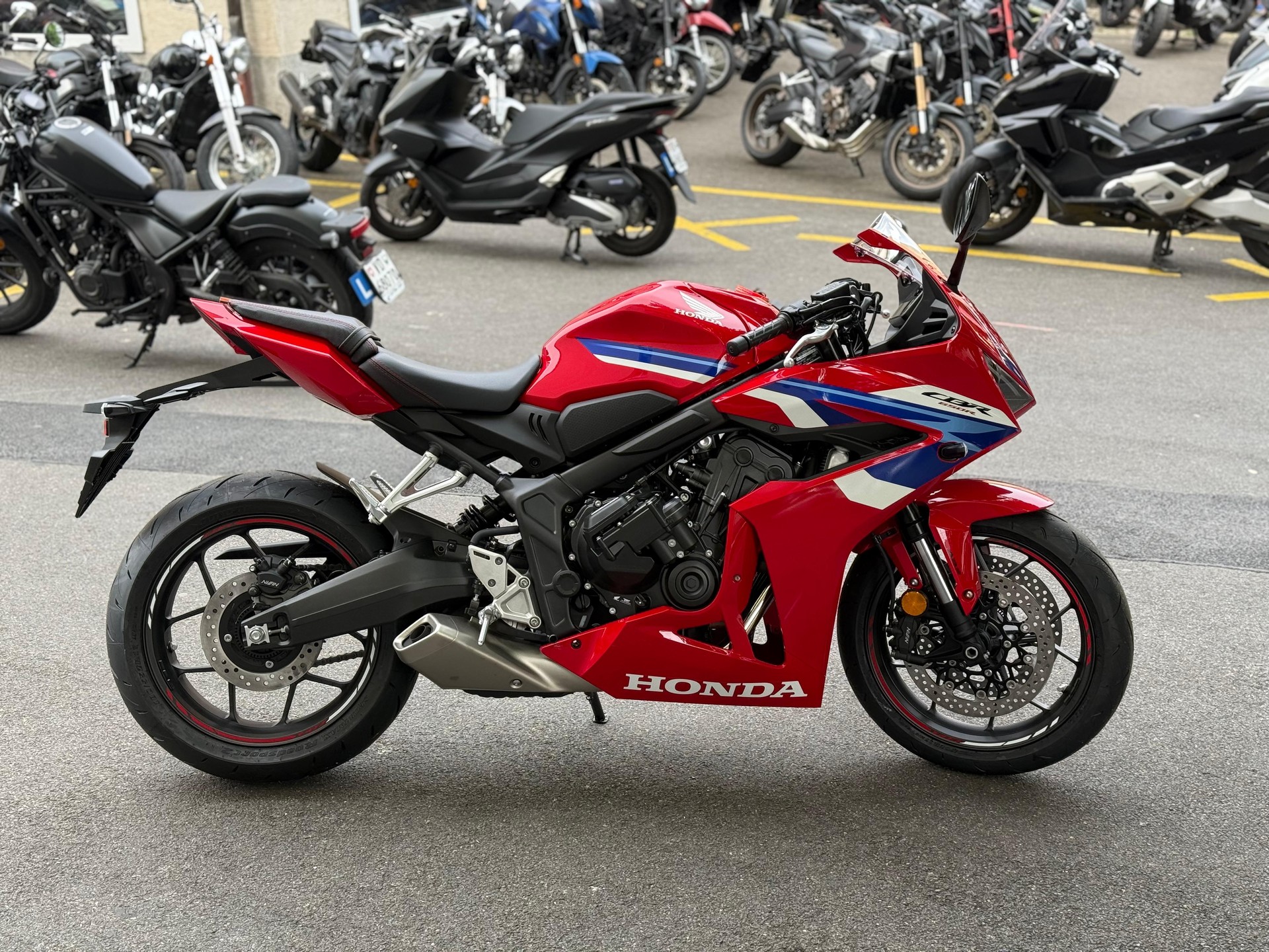 HONDA CBR 650 R E-Clutch-showroom-element-3