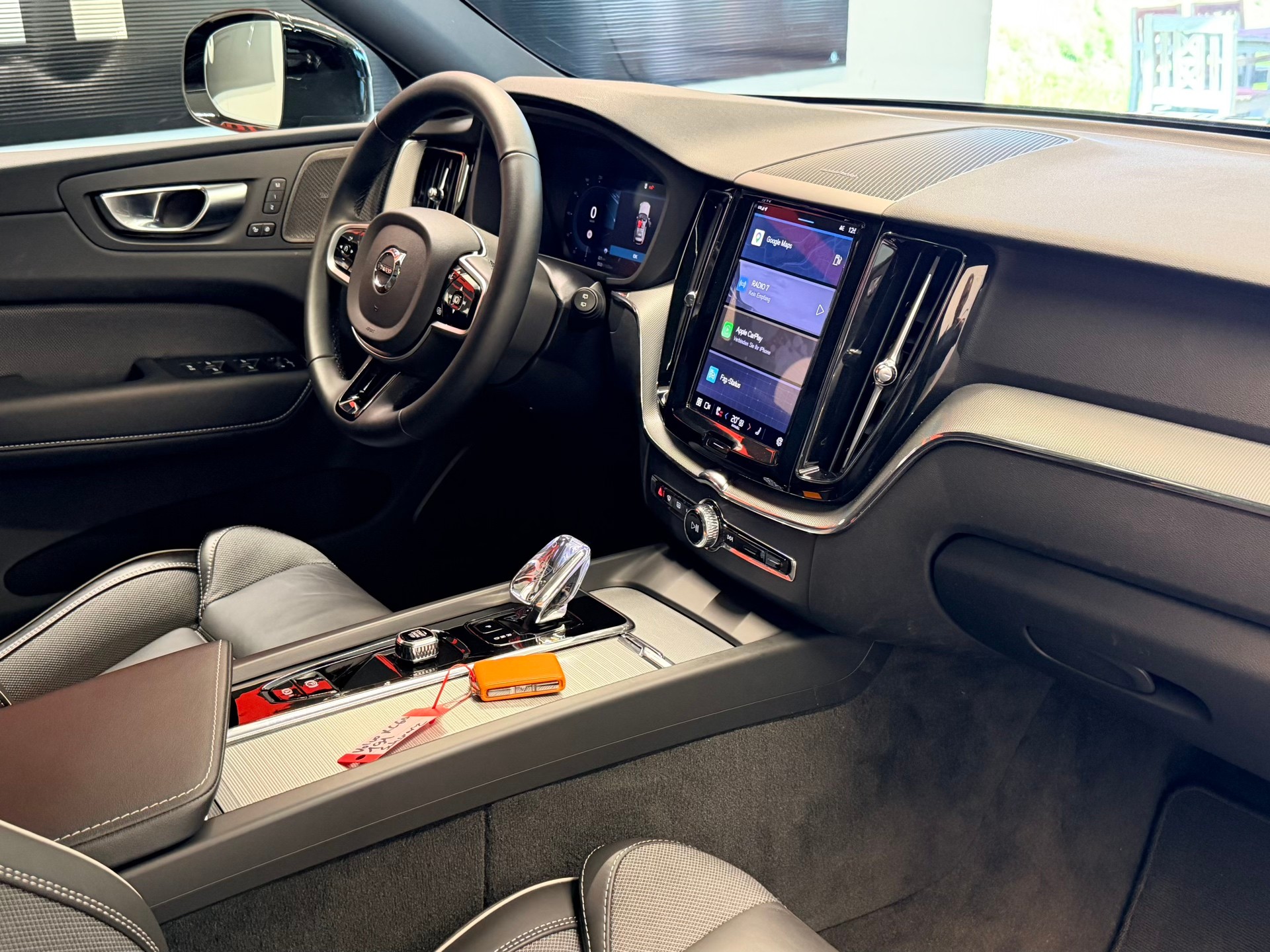 VOLVO XC60 B5 Benzin Mild Hybrid AWD Black Edition Geartronic-image-20