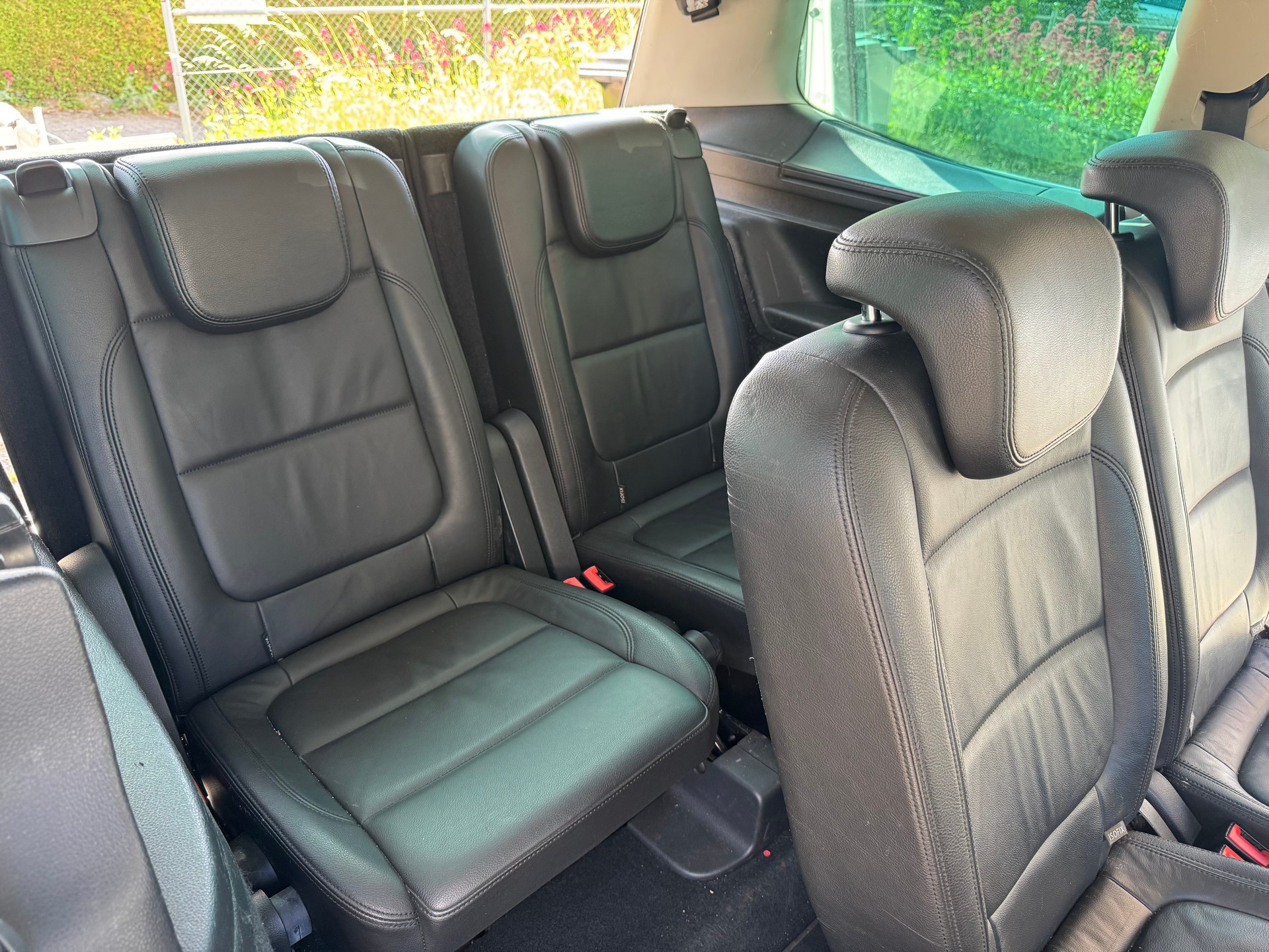 VW Sharan 2.0 TDI BlueMotion Technology Highline DSG 7 Sitze-image-12