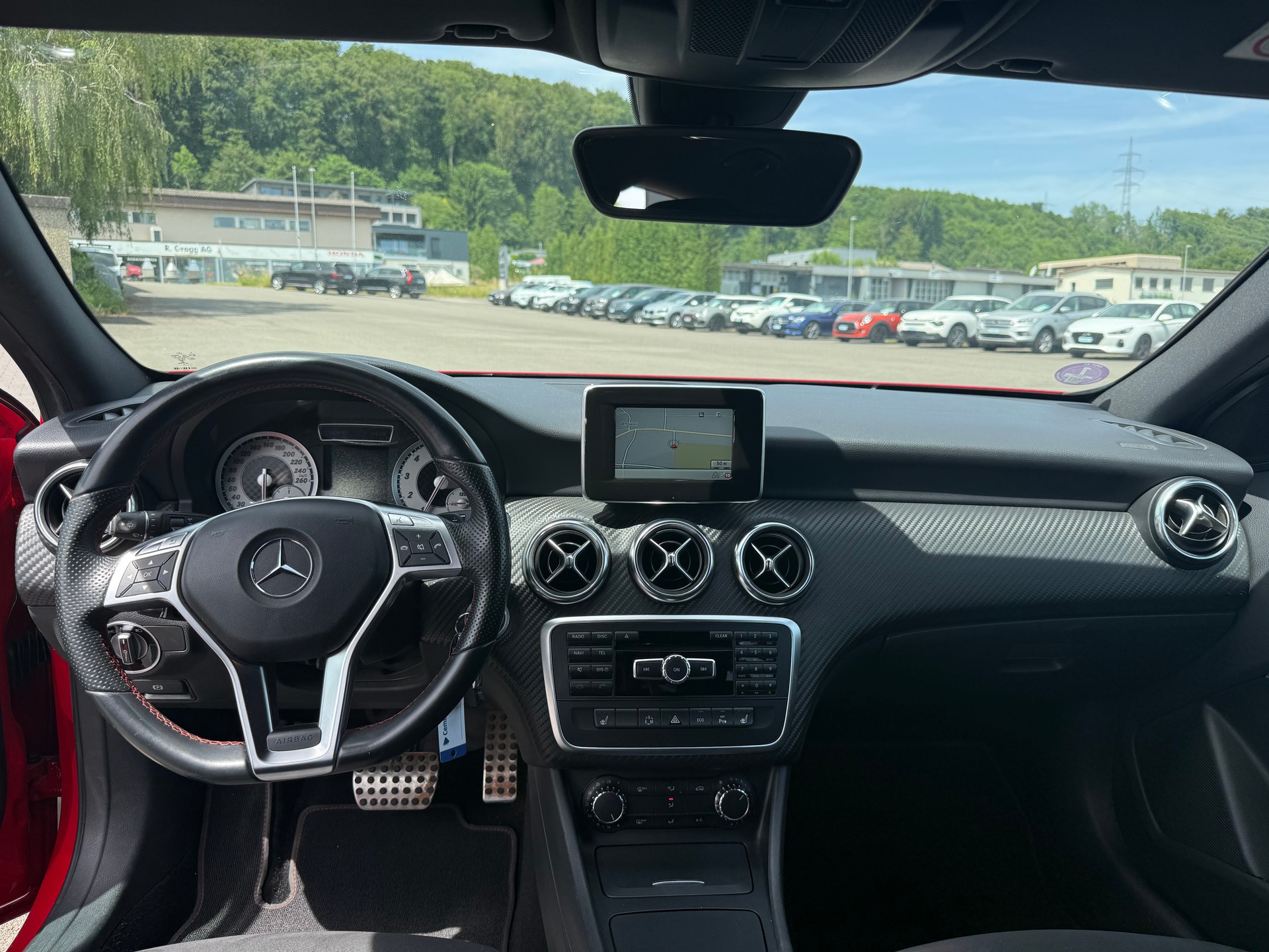 MERCEDES-BENZ A 250 AMG Line 4Matic 7G-DCT-image-7