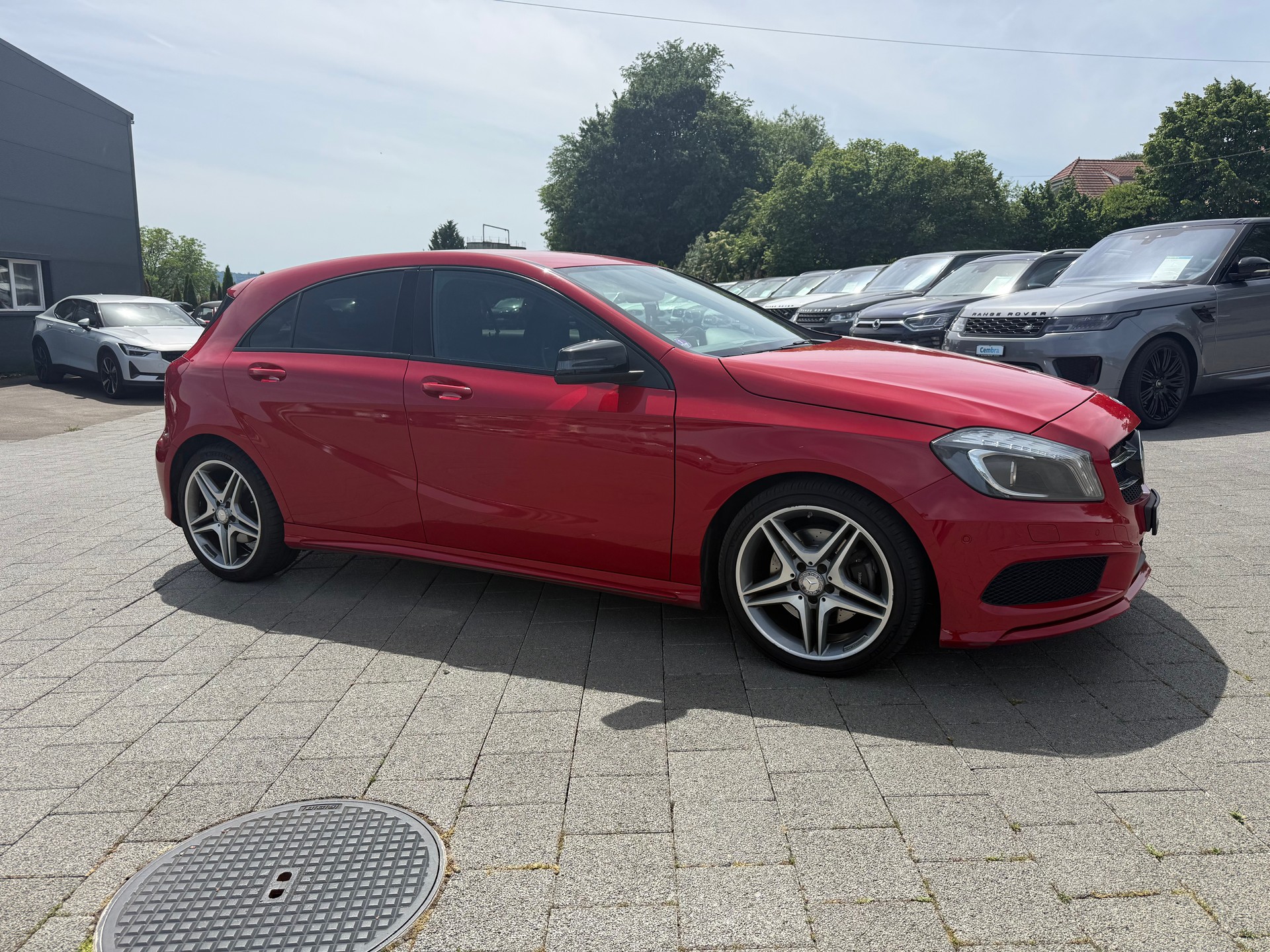 MERCEDES-BENZ A 250 AMG Line 4Matic 7G-DCT-image-5
