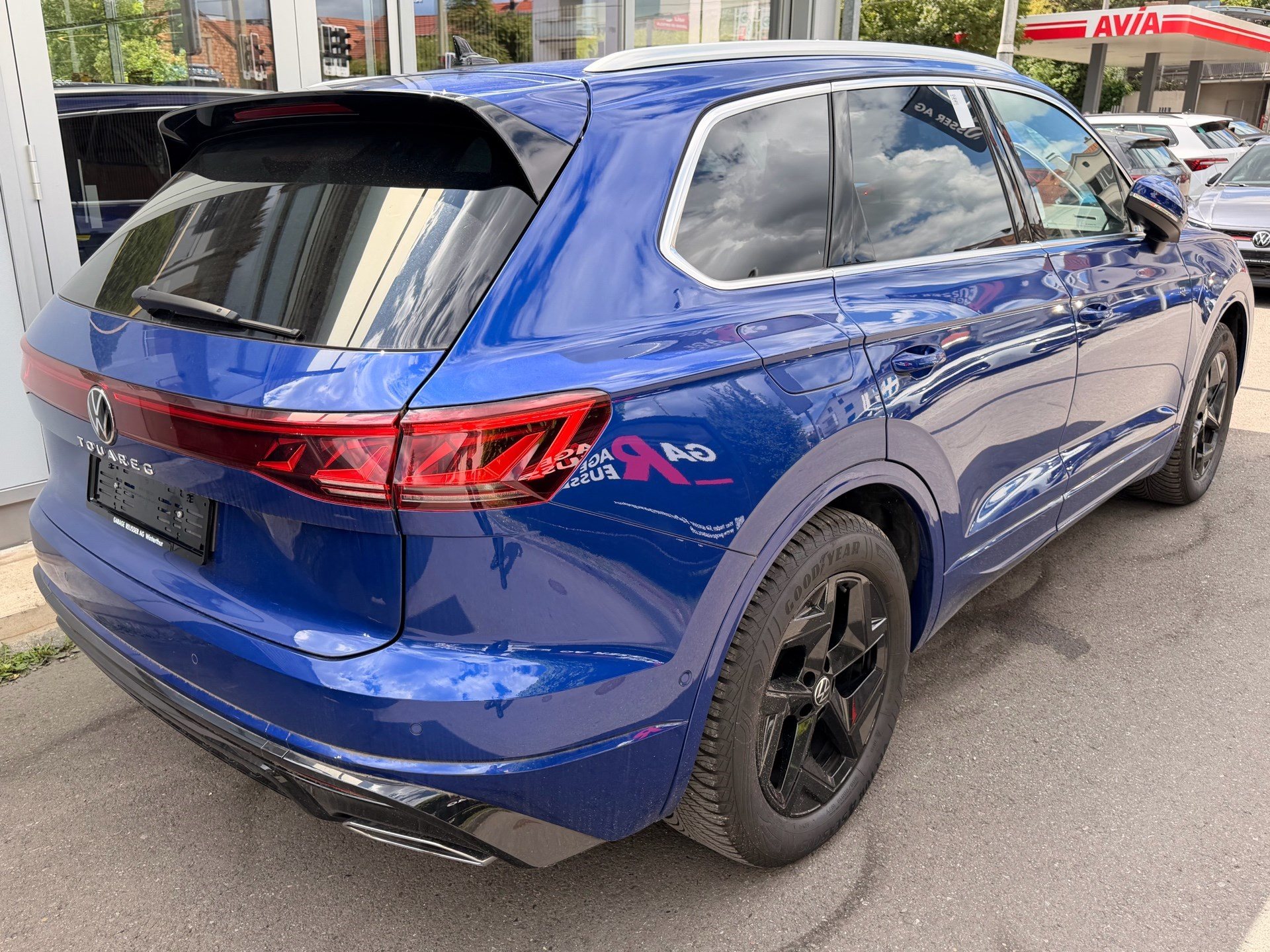 VW Touareg 3.0 TDI 4Motion R-Line *** TOPAUSSTATTUNG ZUM UNSCHLAGBAREN PREIS ***-showroom-element-3