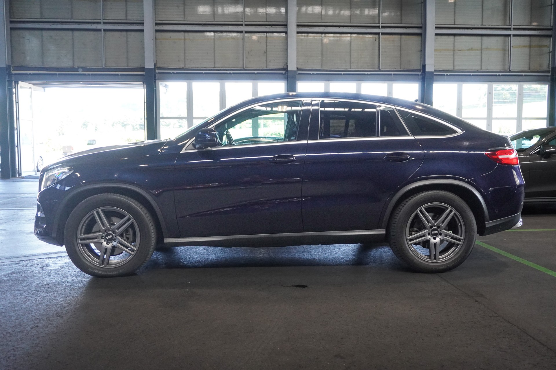 MERCEDES-BENZ GLE Coupé 400 4Matic 9G-Tronic-showroom-element-2