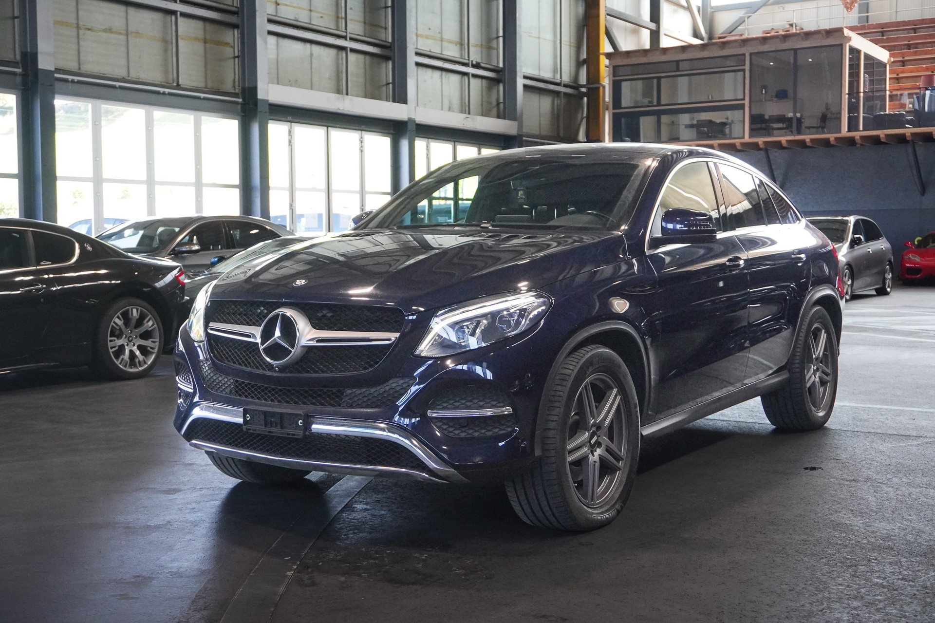 MERCEDES-BENZ GLE Coupé 400 4Matic 9G-Tronic-showroom-element-1