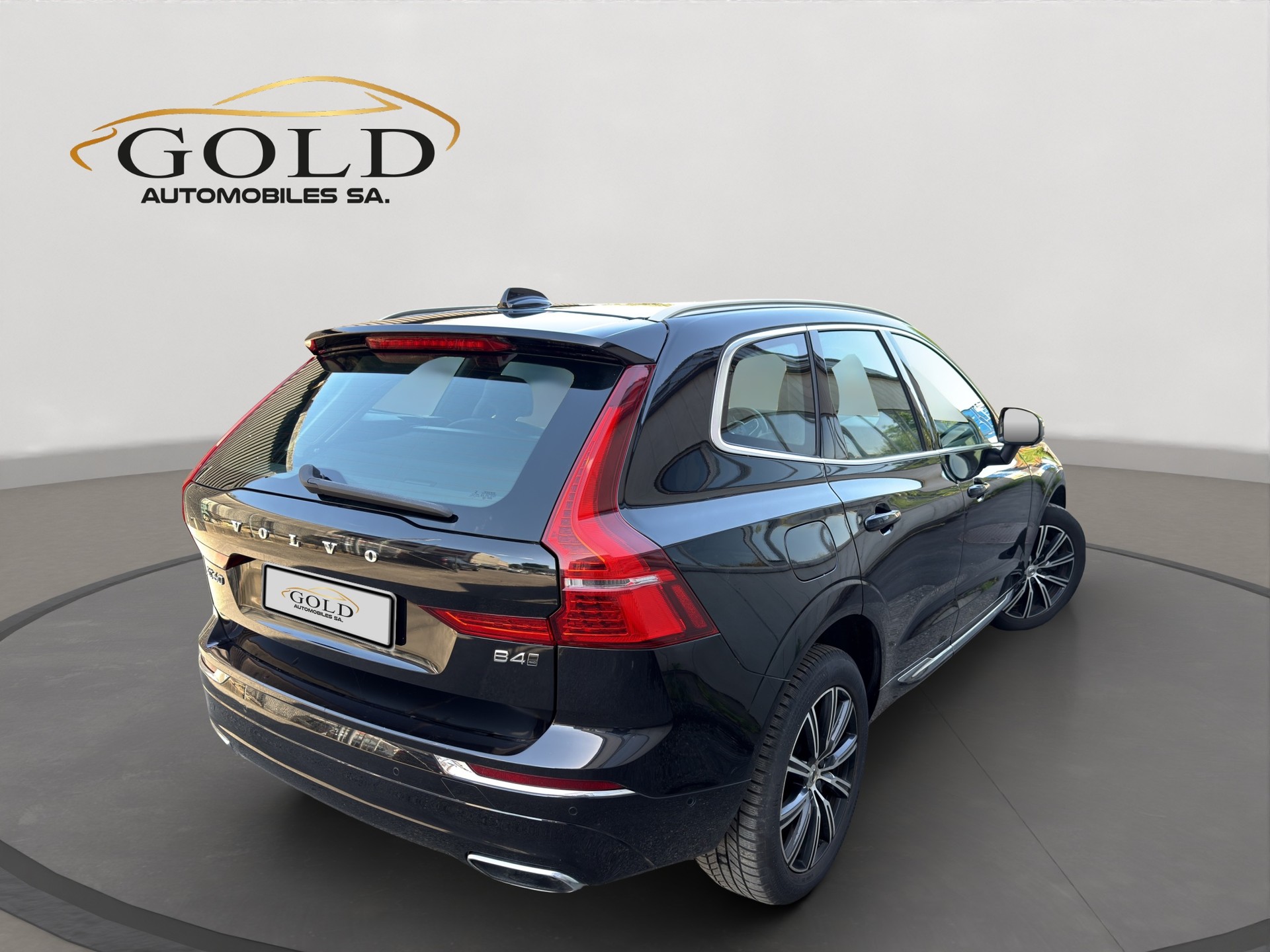 VOLVO XC60 B4 Diesel Mild Hybrid AWD Inscription Geartronic-image-1