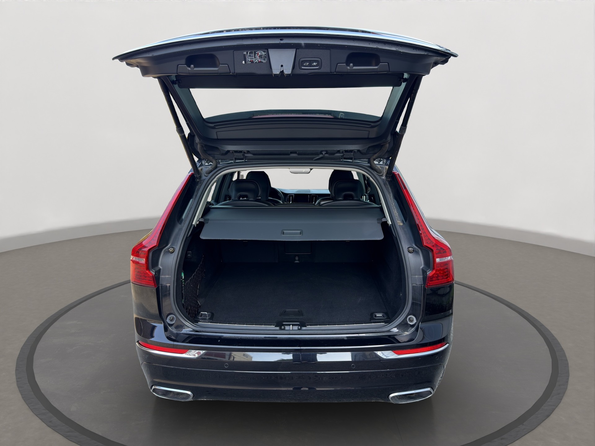 VOLVO XC60 B4 Diesel Mild Hybrid AWD Inscription Geartronic-image-12