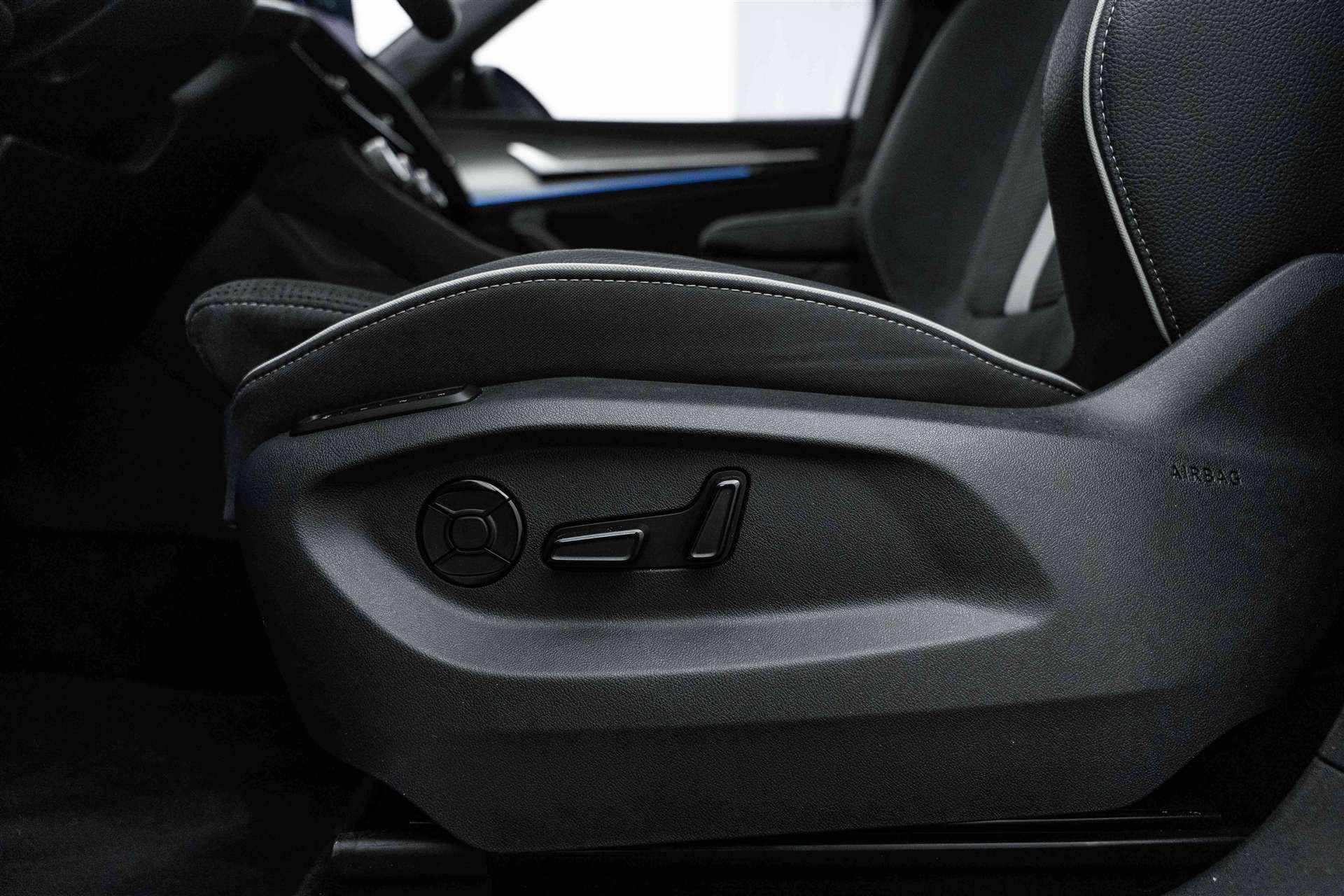 SKODA Kodiaq 2.0 TDI Sportline DSG-Automat-image-16