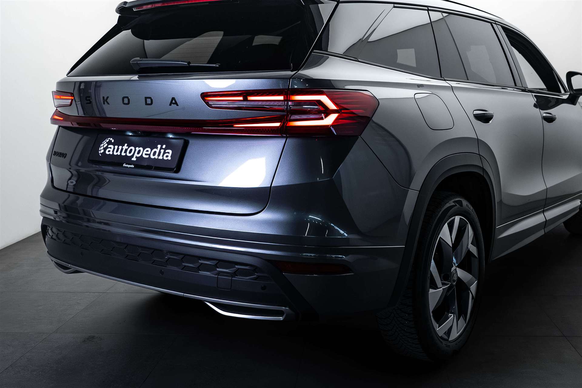 SKODA Kodiaq 2.0 TDI Sportline DSG-Automat-image-3
