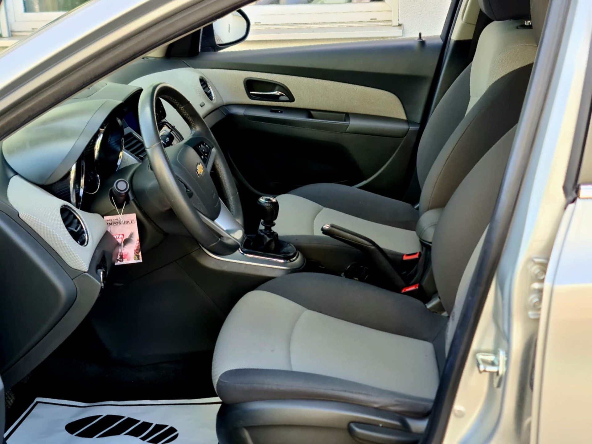 CHEVROLET Cruze 1.8 100 Edition-image-10