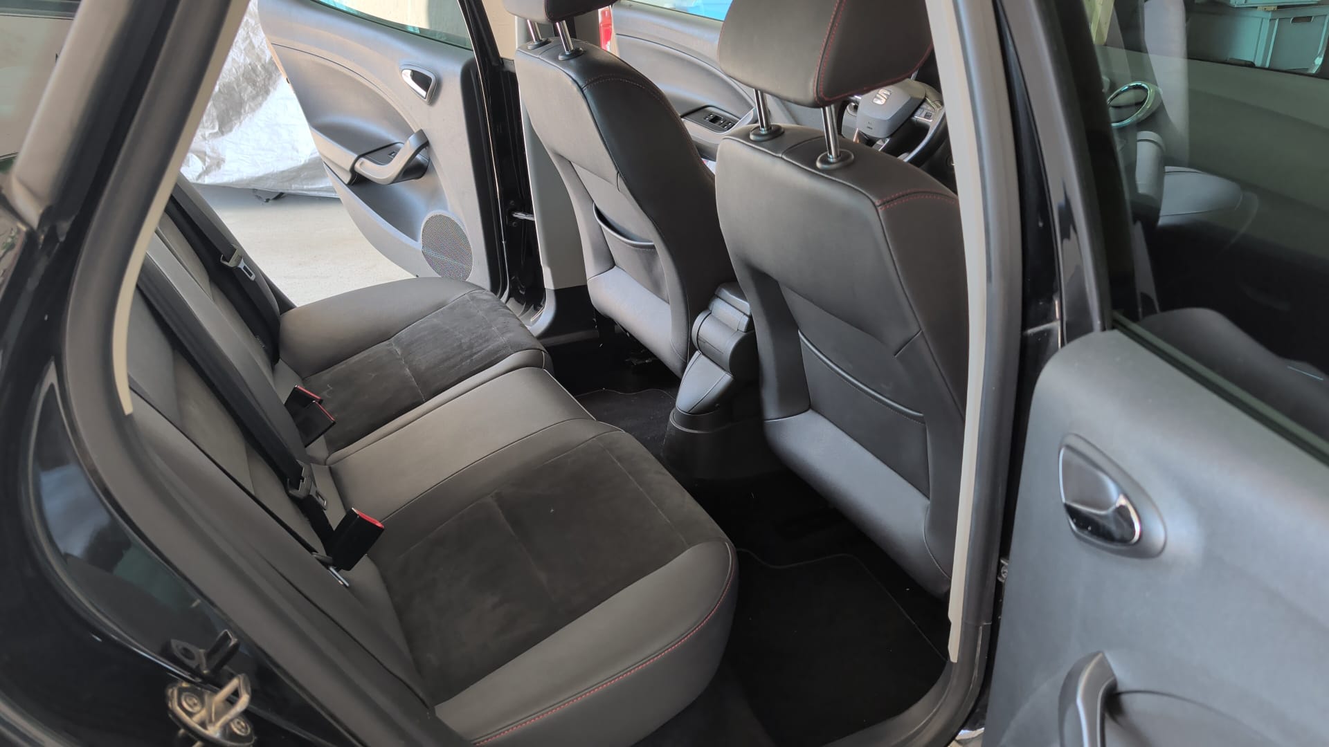 SEAT 1.4 TDI 105 FR Line-image-3