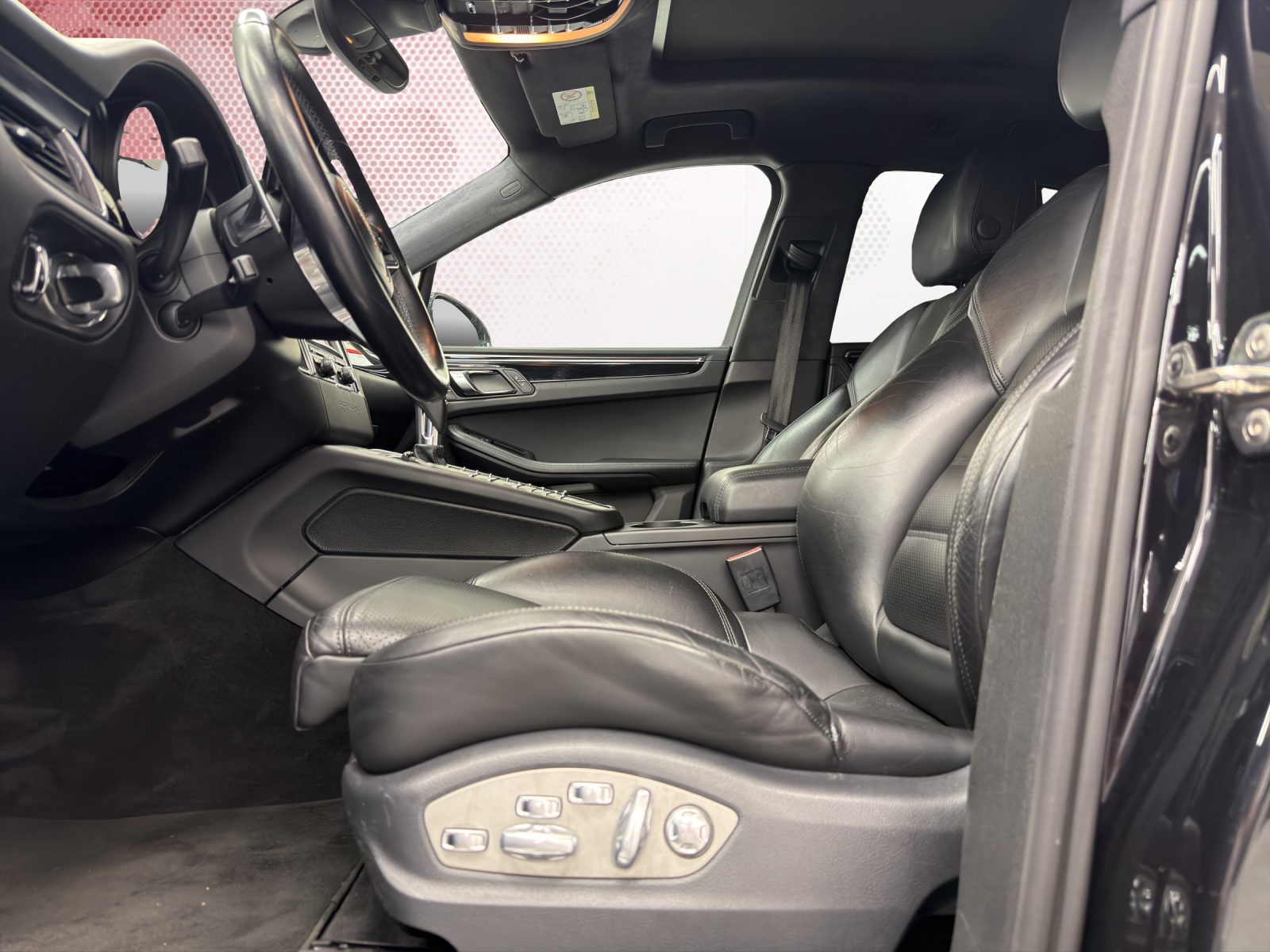 PORSCHE Macan Turbo PDK-image-9