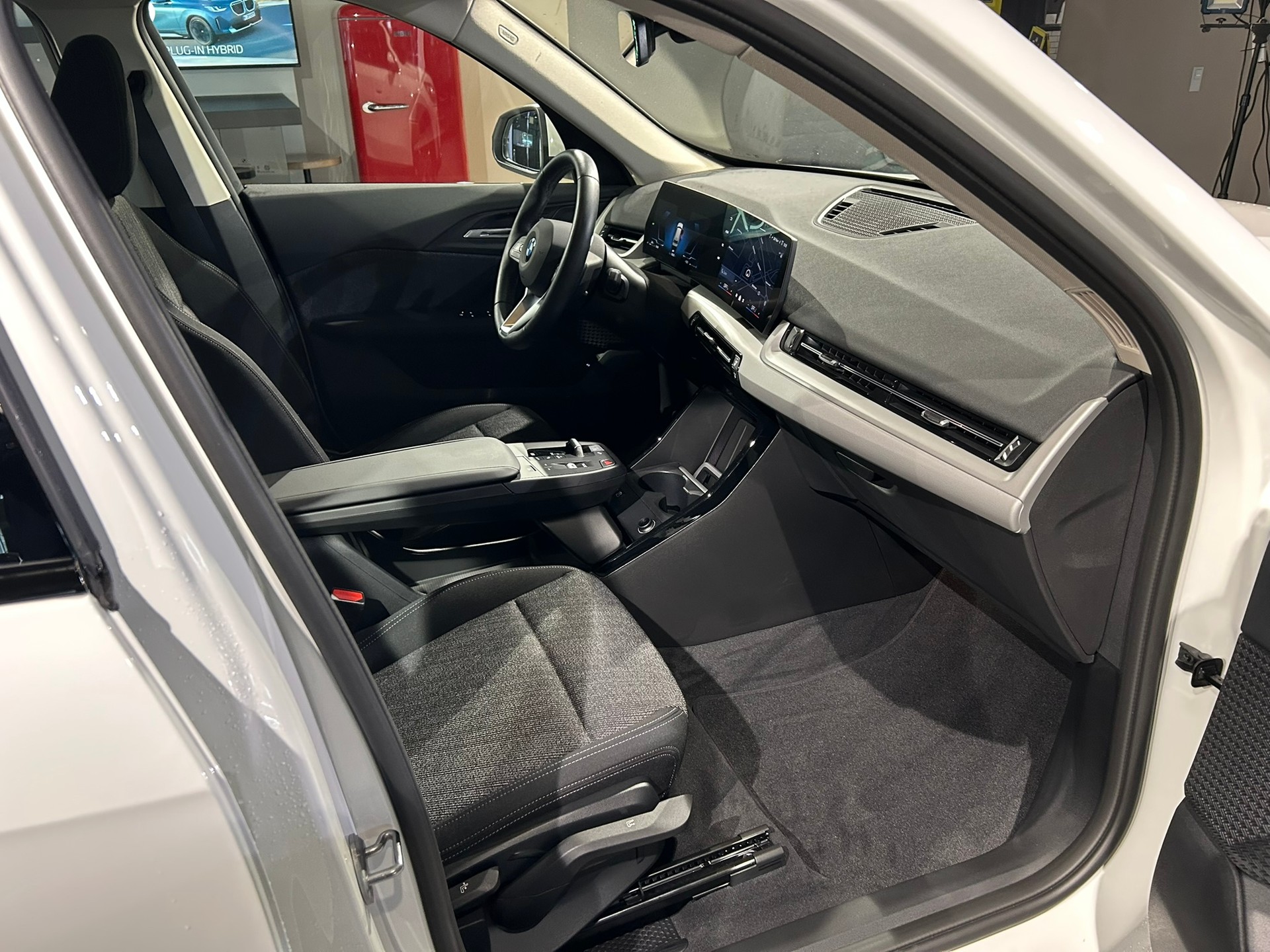 BMW X1 xDrive 23d 48V-image-30