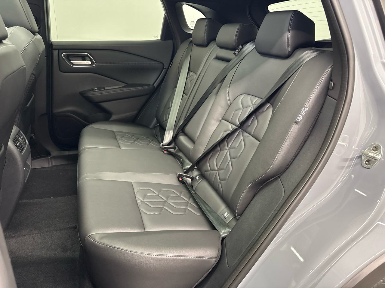 NISSAN Qashqai 1.3 DIG-T MHEV Tekna Xtronic 4x4-image-14