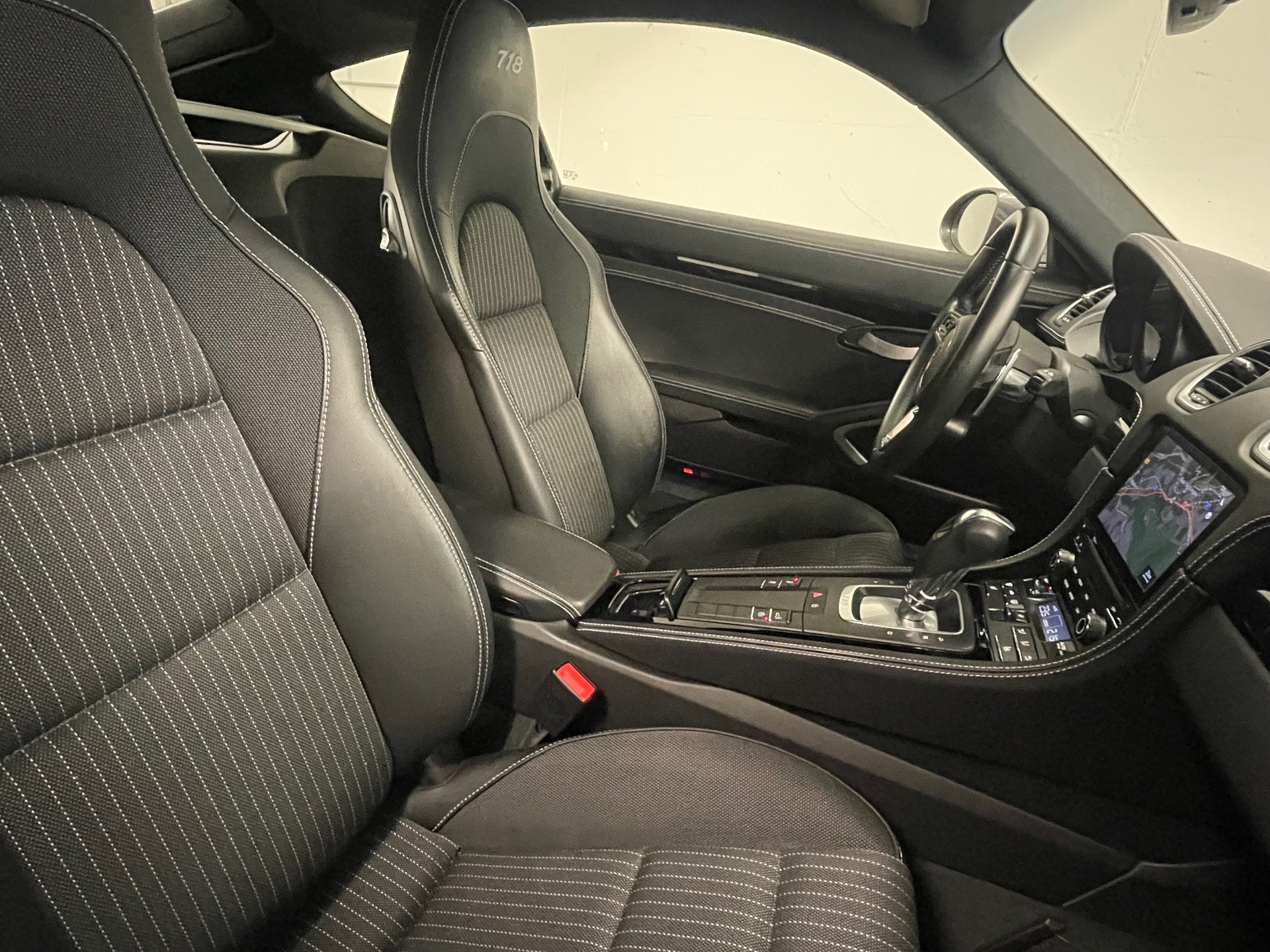 PORSCHE 718 Cayman 2.0 T PDK-image-10