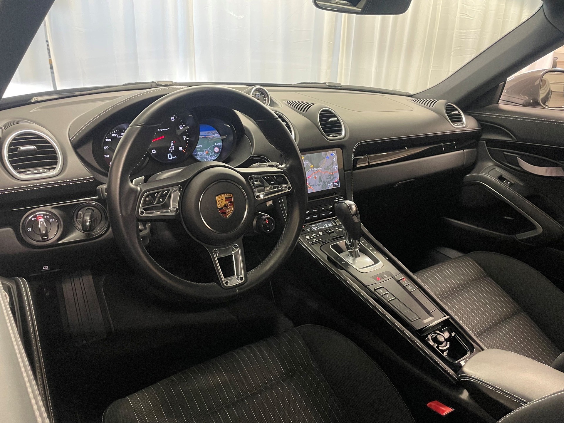 PORSCHE 718 Cayman 2.0 T PDK-image-8