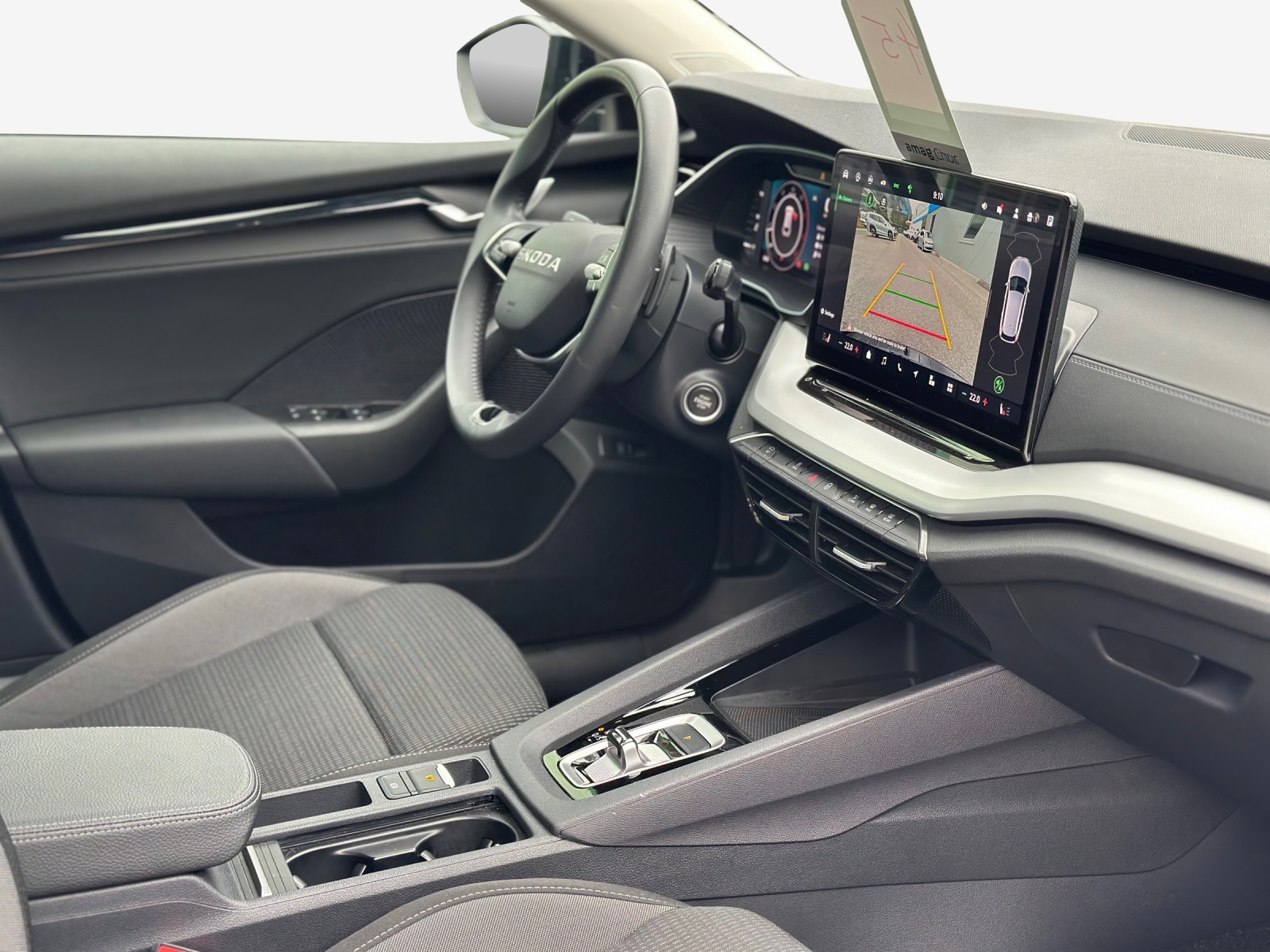 SKODA Octavia Combi 2.0 TDI DSG Selection-image-15