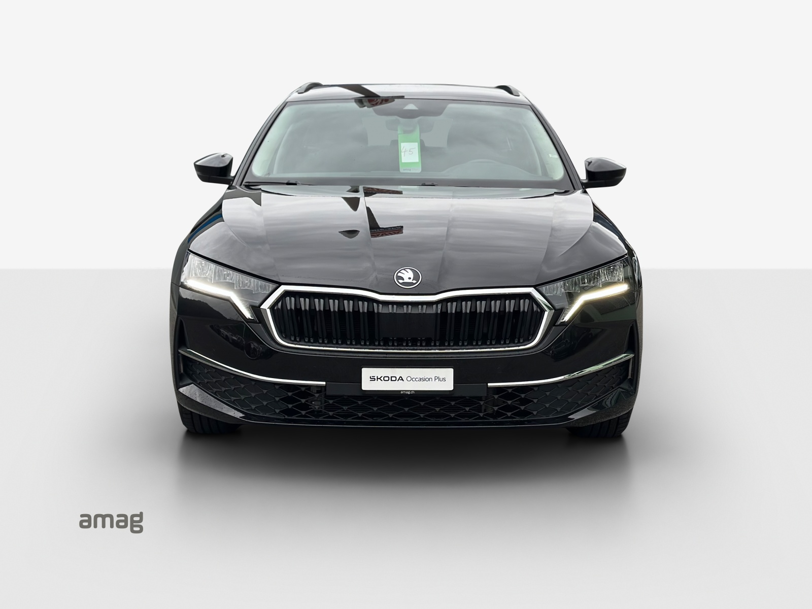 SKODA Octavia Combi 2.0 TDI DSG Selection-image-6