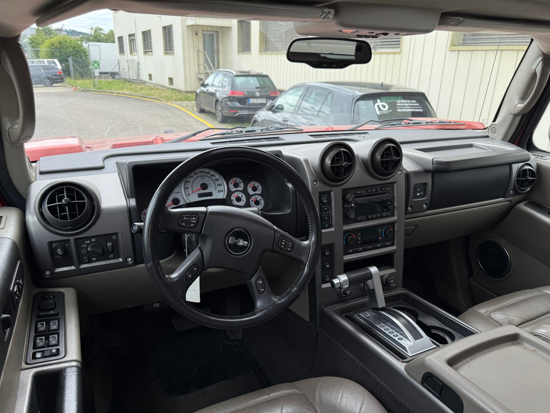 HUMMER H2 6.0 Luxury-image-6