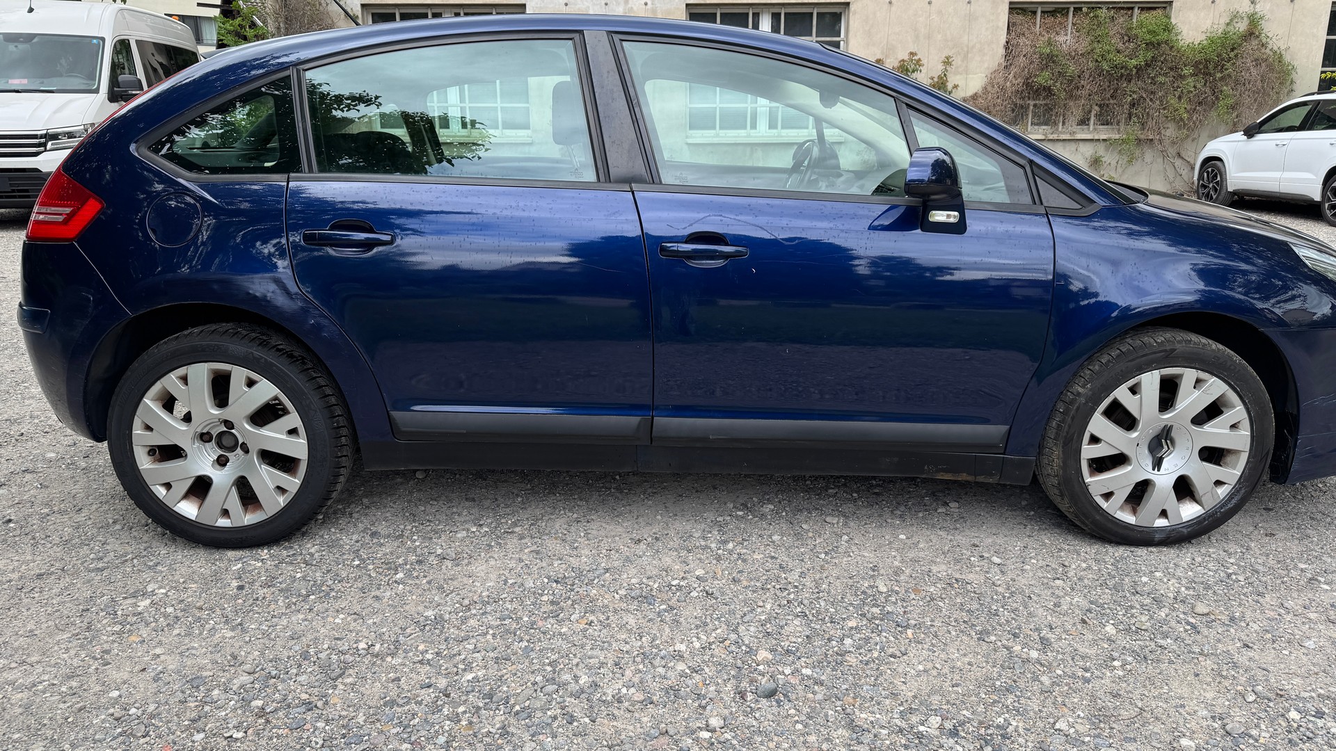 CITROEN C4 Berline 1.6i 16V SX-image-2