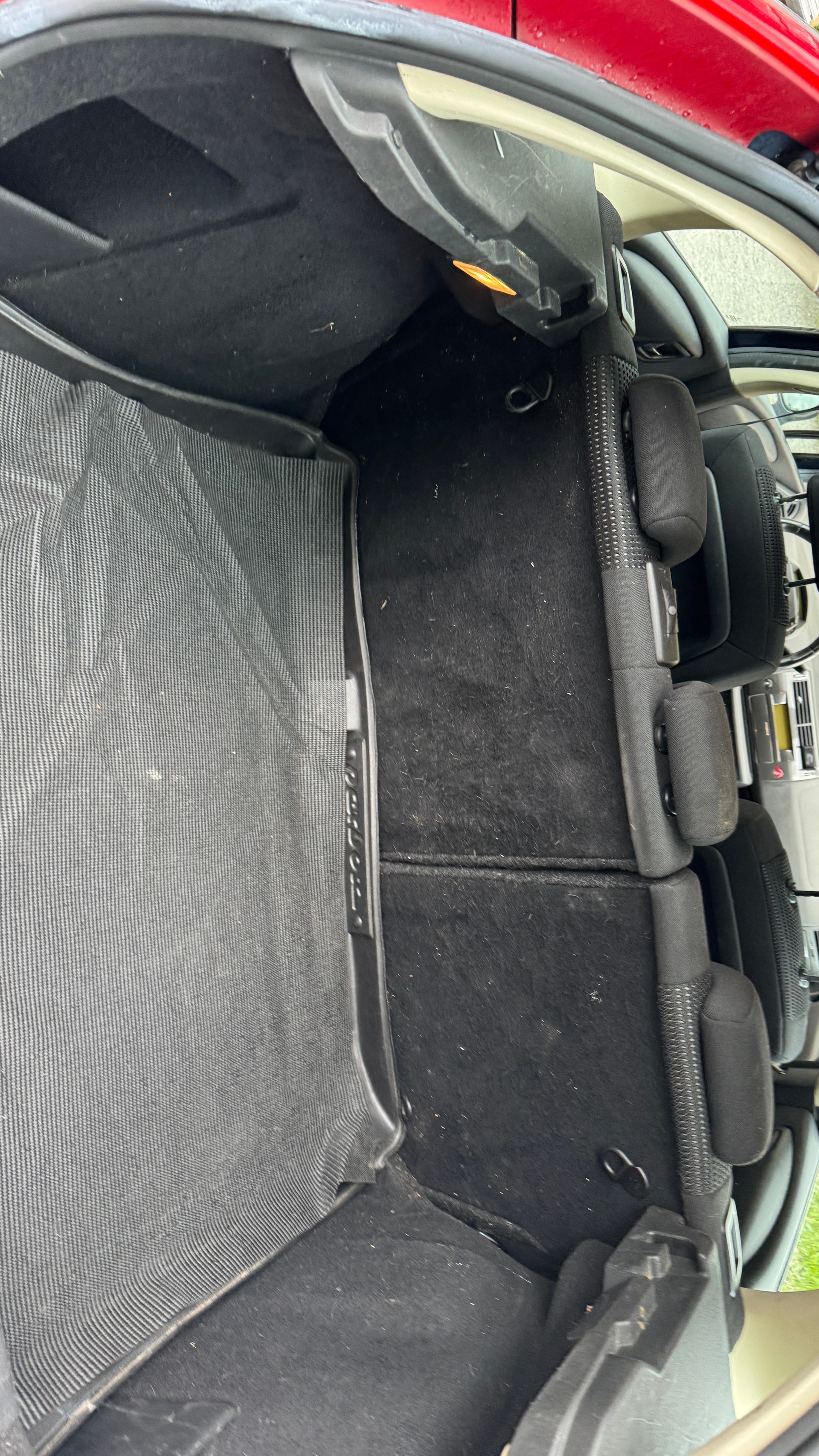 CITROEN C4 Berline 1.6i 16V SX-image-12