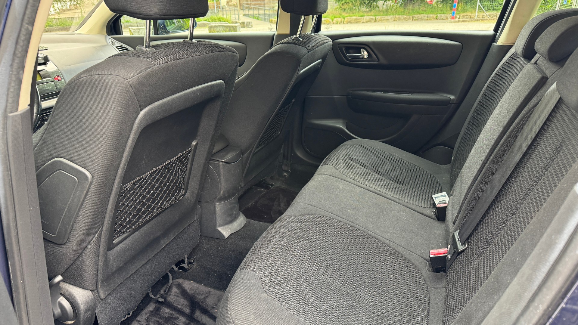 CITROEN C4 Berline 1.6i 16V SX-image-10