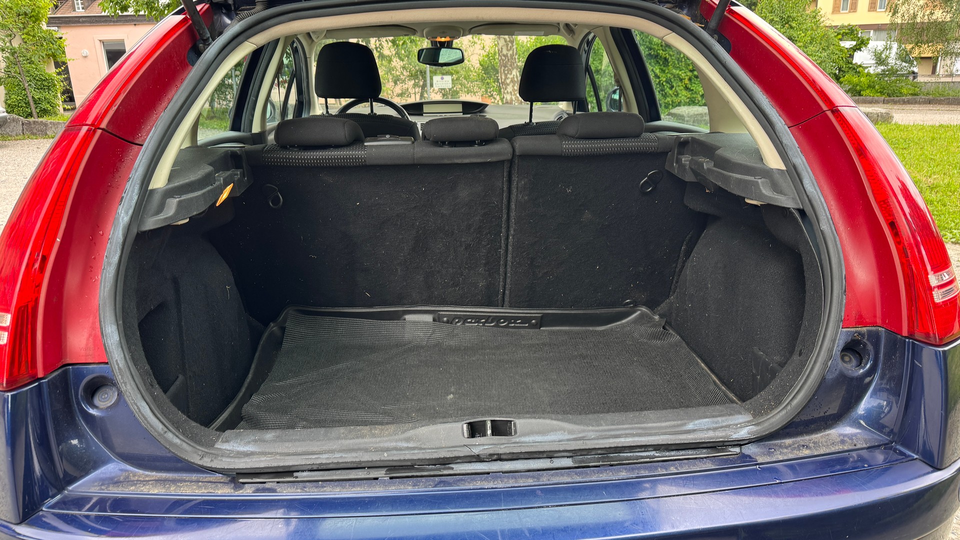 CITROEN C4 Berline 1.6i 16V SX-image-11