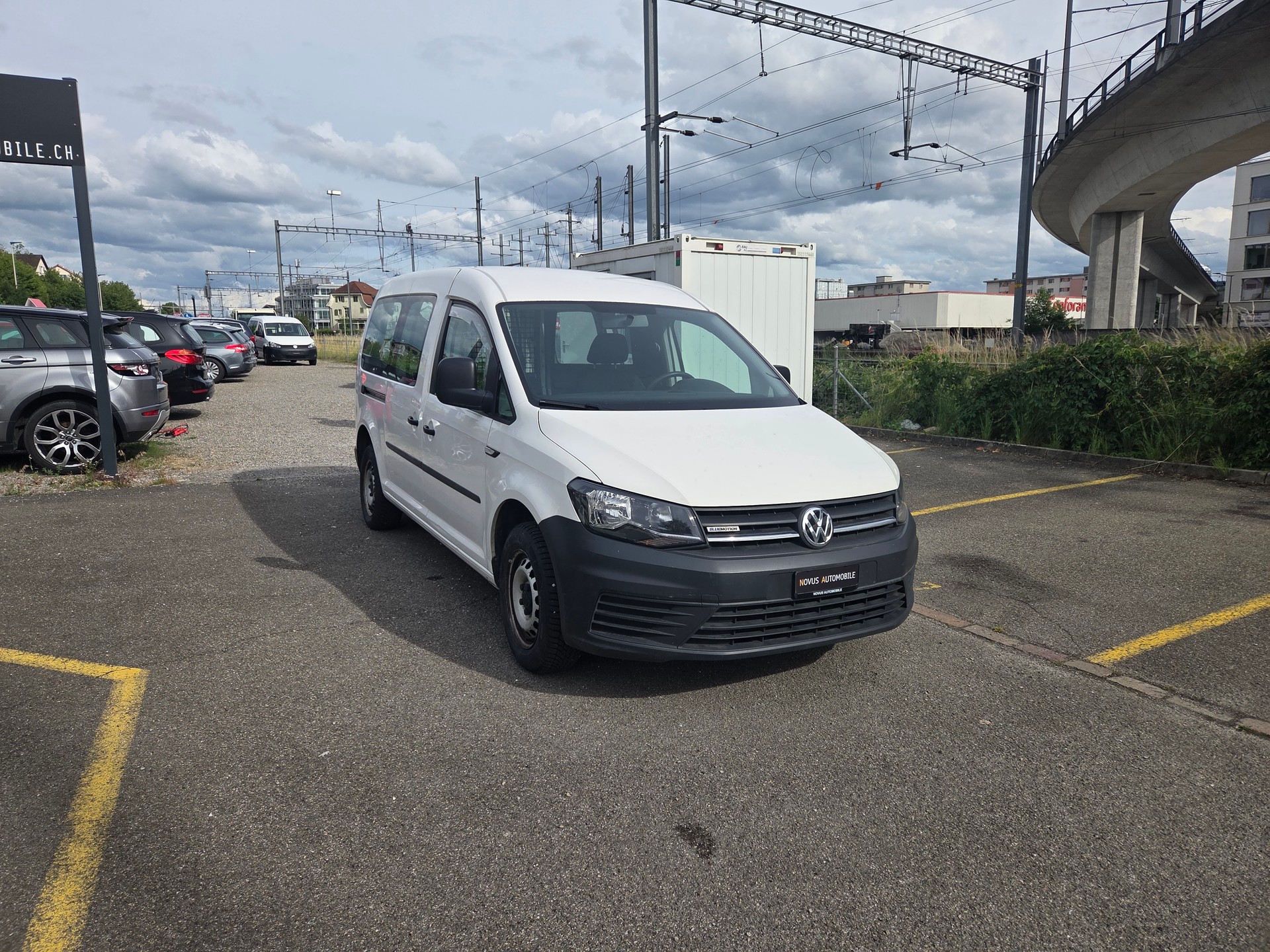 VW Caddy Maxi 1.4TGI BlueMotion Technology-image-6