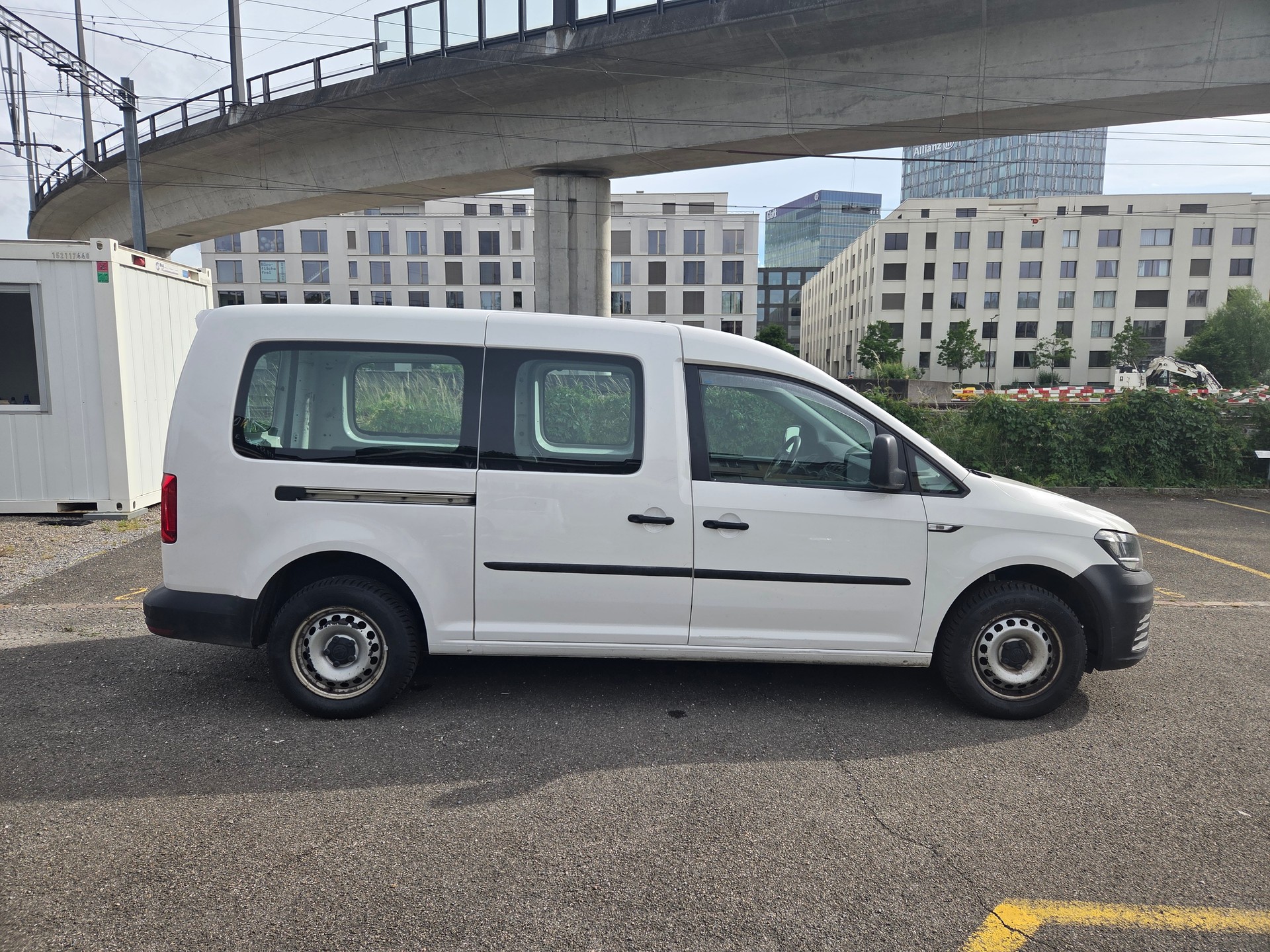 VW Caddy Maxi 1.4TGI BlueMotion Technology-image-5