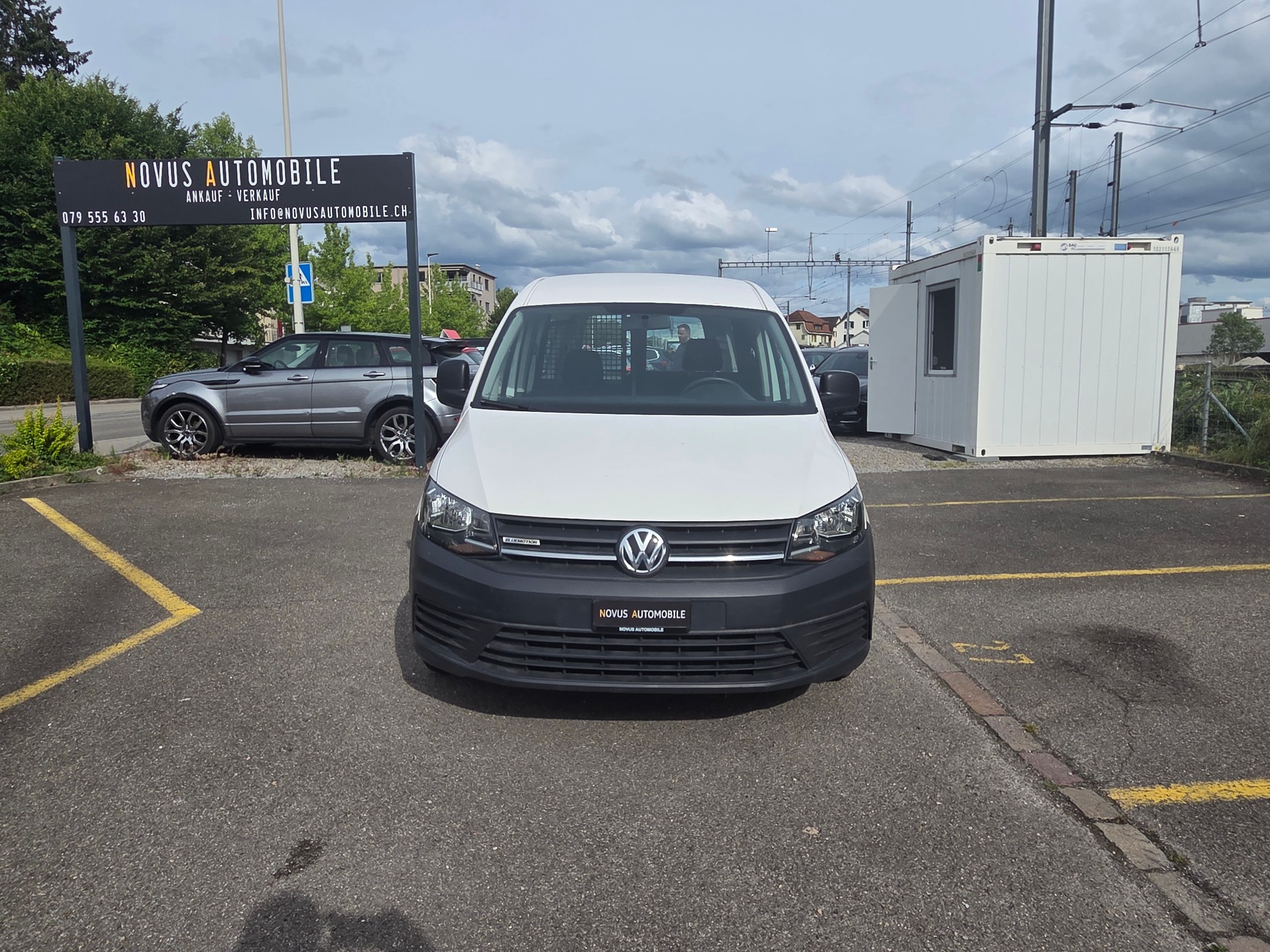 VW Caddy Maxi 1.4TGI BlueMotion Technology-image-7