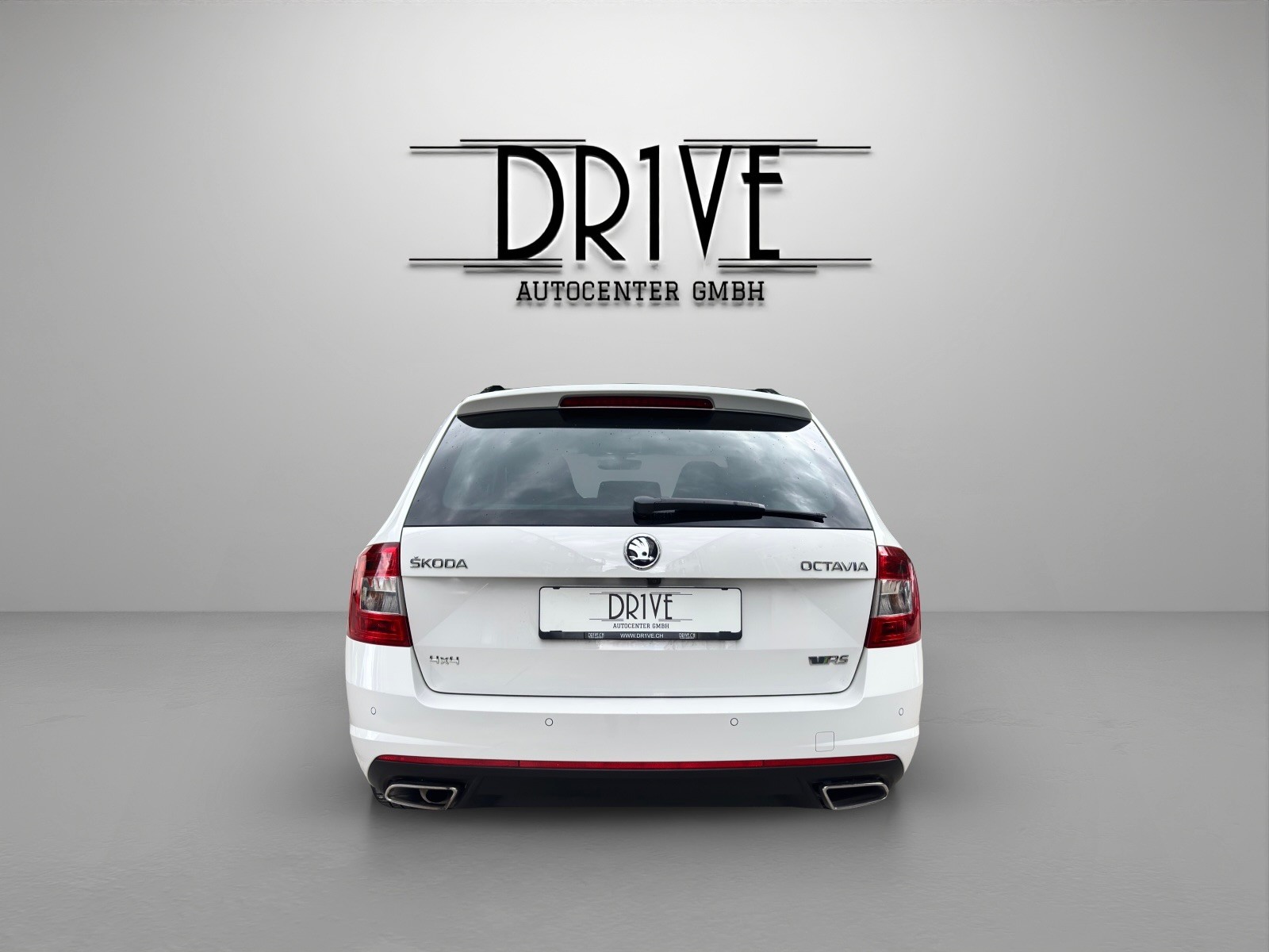 SKODA Octavia Combi 2.0 TDI RS 4x4 DSG-image-5