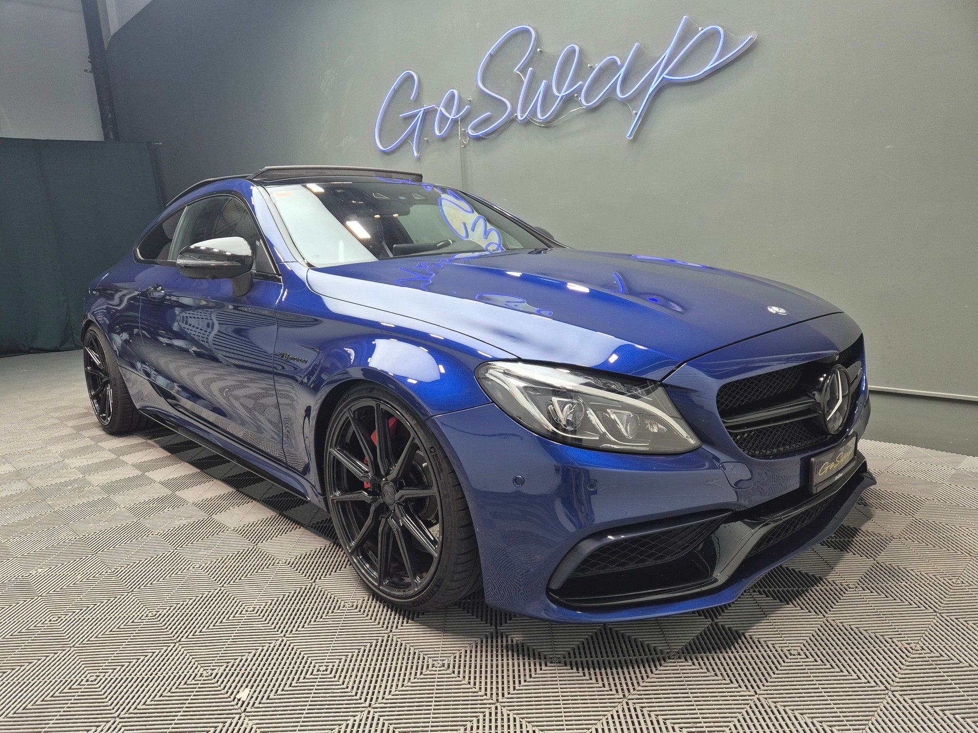 MERCEDES-BENZ C 63 S AMG Speedshift-image-1