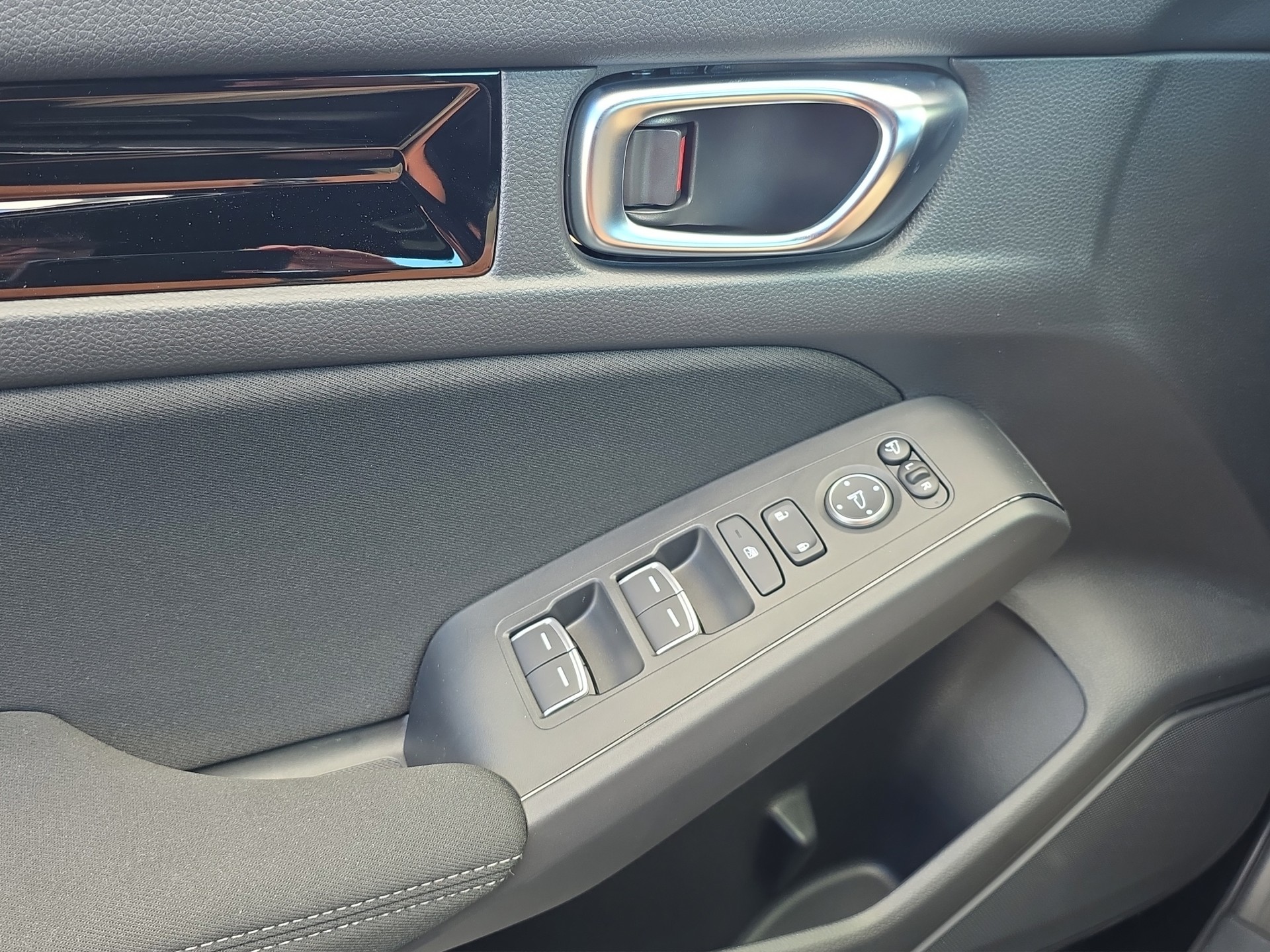 HONDA Civic 2.0 i-MMD Elegance-image-10