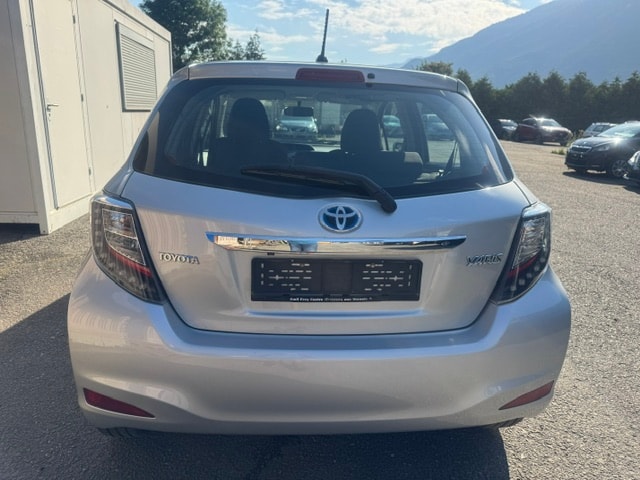 TOYOTA Yaris 1.5 VVT-i Hybrid Luna CVT-image-8