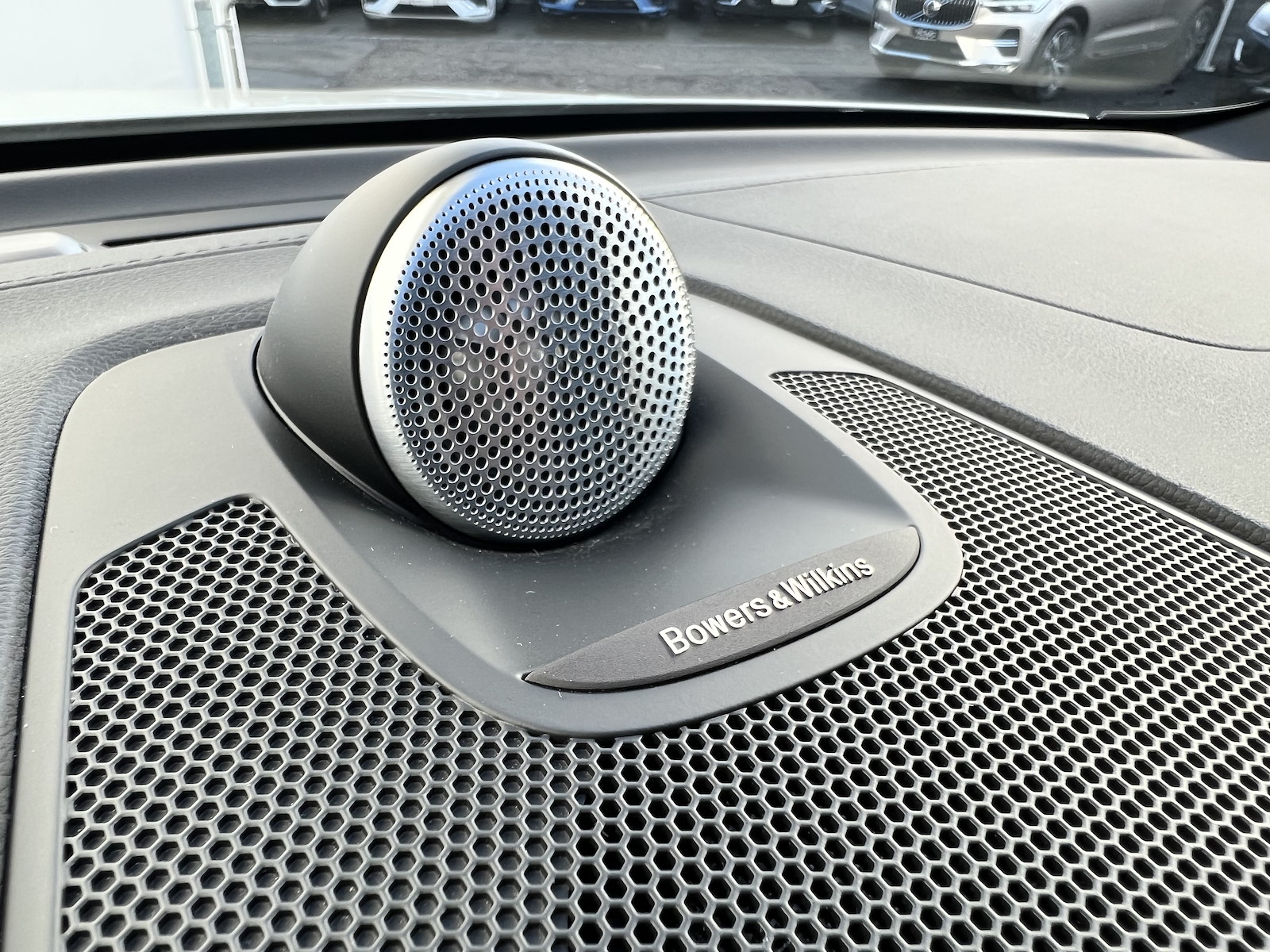 VOLVO XC60 2.0 T8 TE Polestar eAWD-image-14