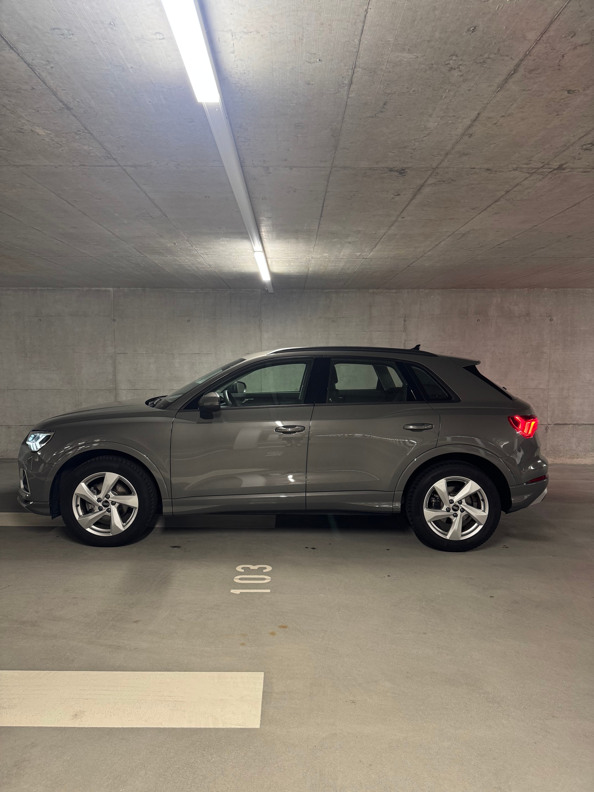 AUDI Q3 35 TFSI Advanced Attraction S-Tronic-image-1