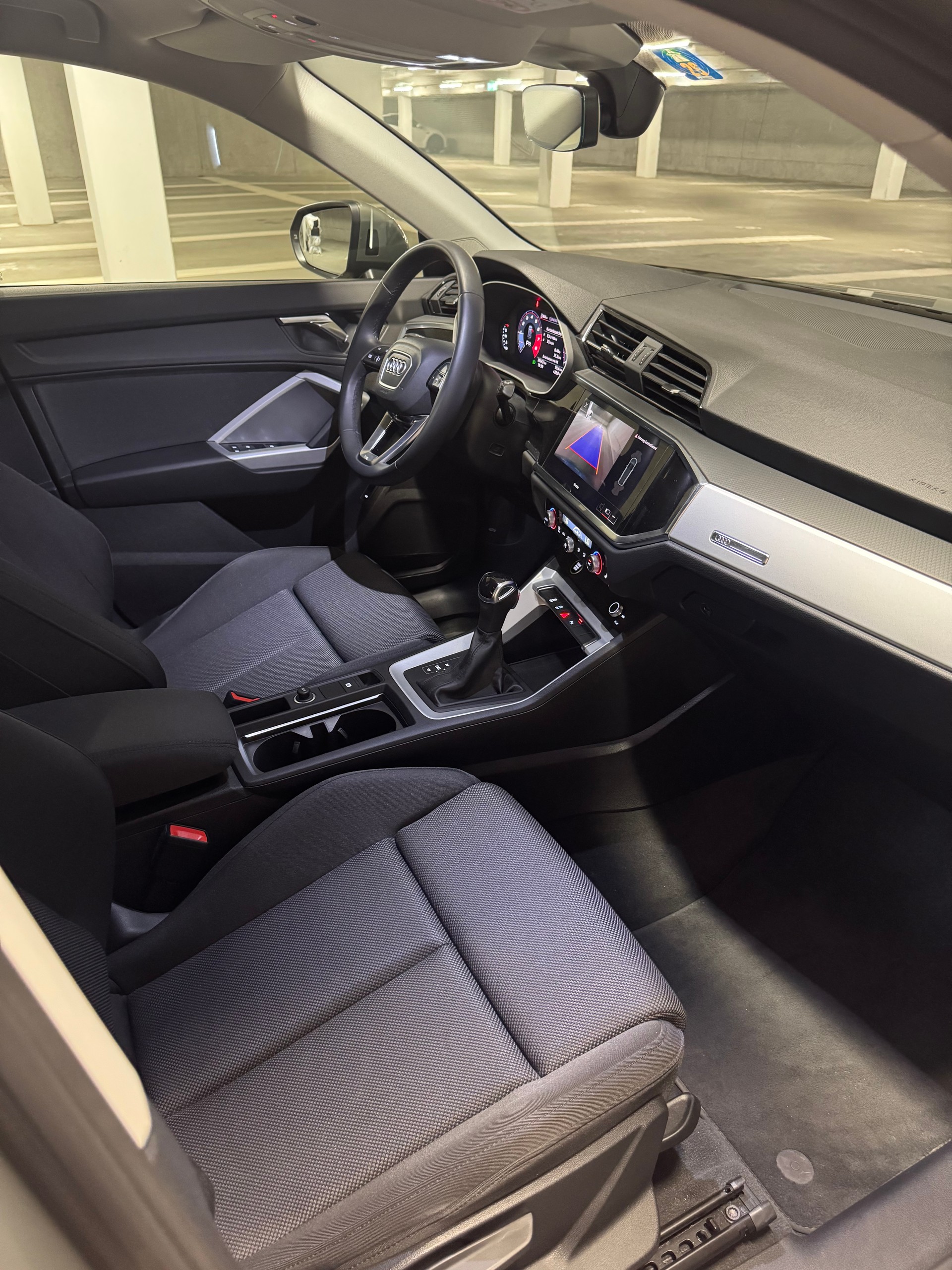 AUDI Q3 35 TFSI Advanced Attraction S-Tronic-image-6