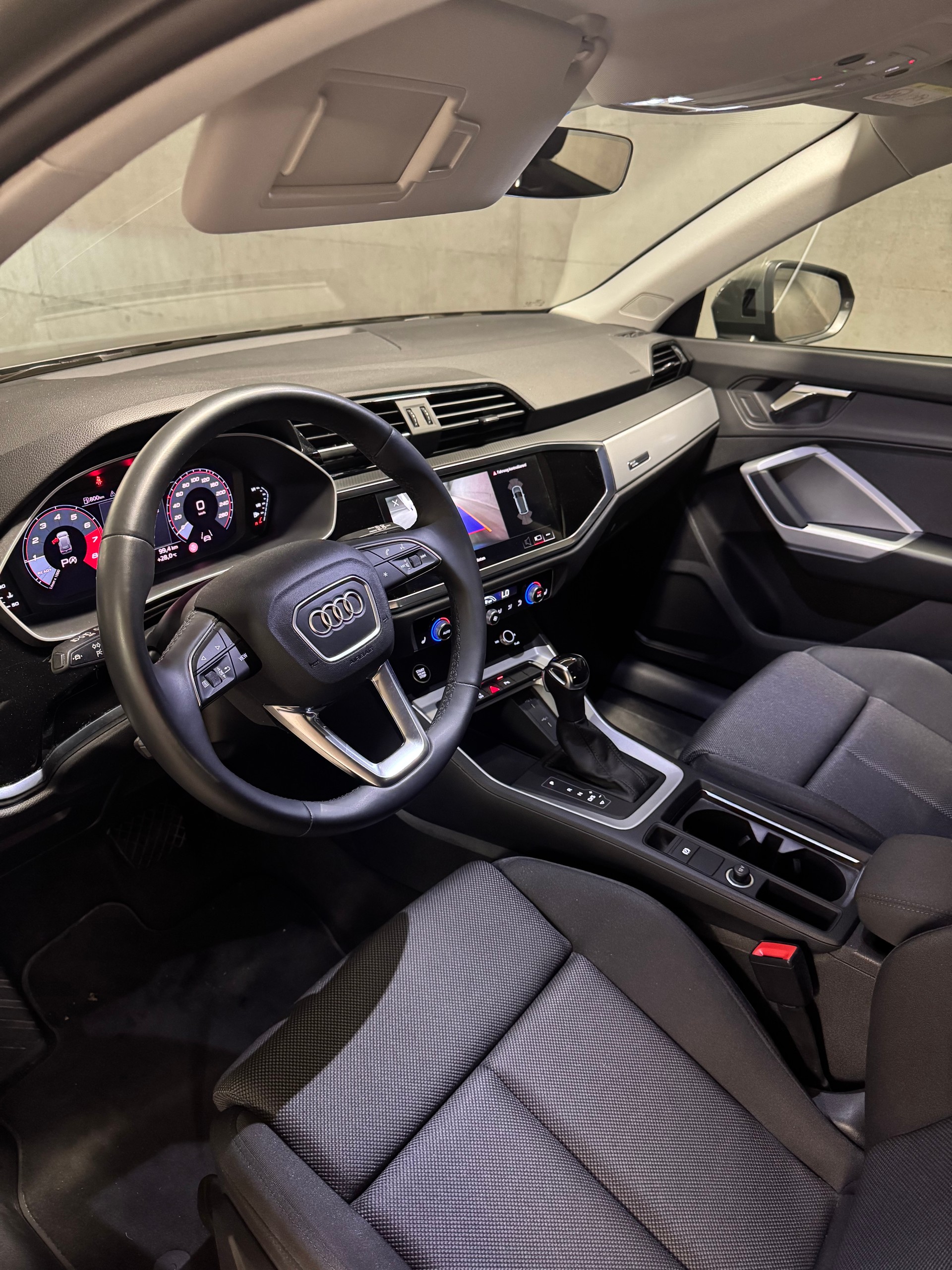 AUDI Q3 35 TFSI Advanced Attraction S-Tronic-image-5