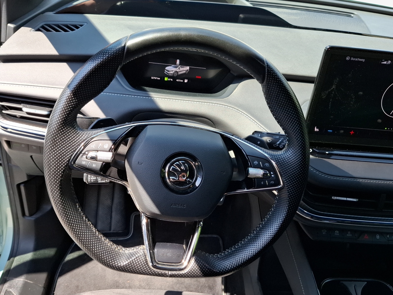 SKODA Enyaq iV 80 SportLine-image-9