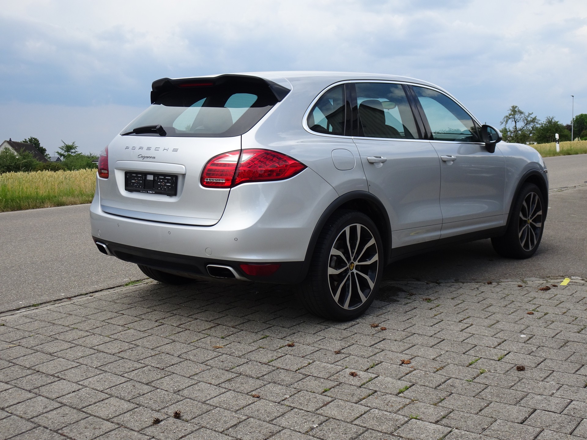 PORSCHE V6-image-3