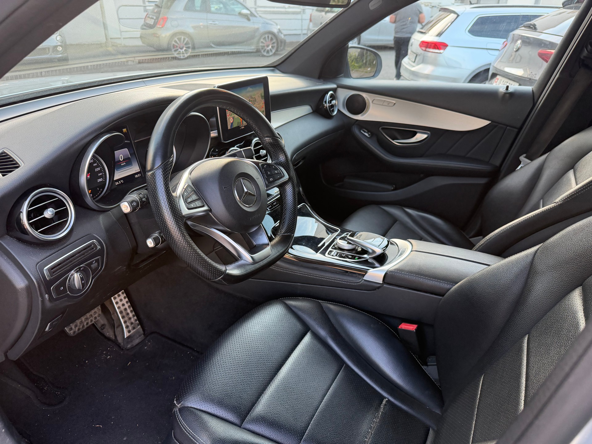 MERCEDES-BENZ GLC 220 d 4Matic 9G-Tronic-image-9