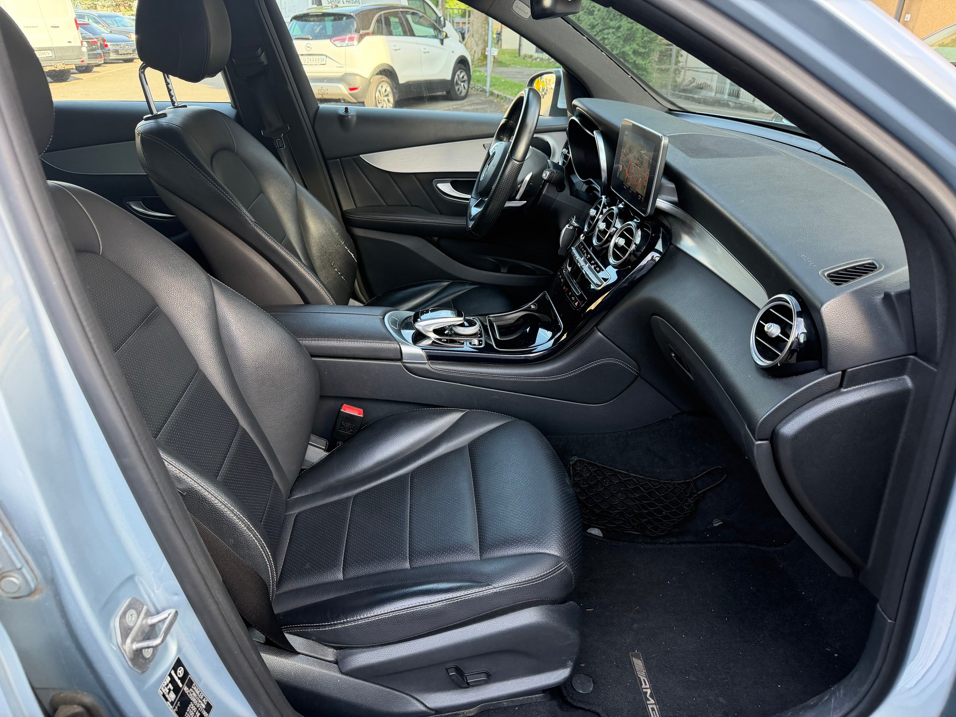 MERCEDES-BENZ GLC 220 d 4Matic 9G-Tronic-image-7