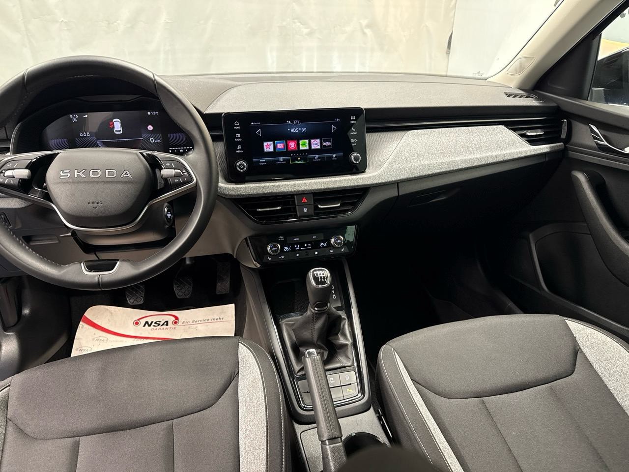 SKODA Kamiq 1.0 TSI Selection Editon Black 115PS-image-4