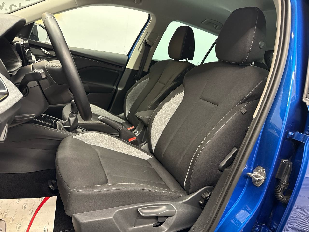 SKODA Kamiq 1.0 TSI Selection Editon Black 115PS-image-3