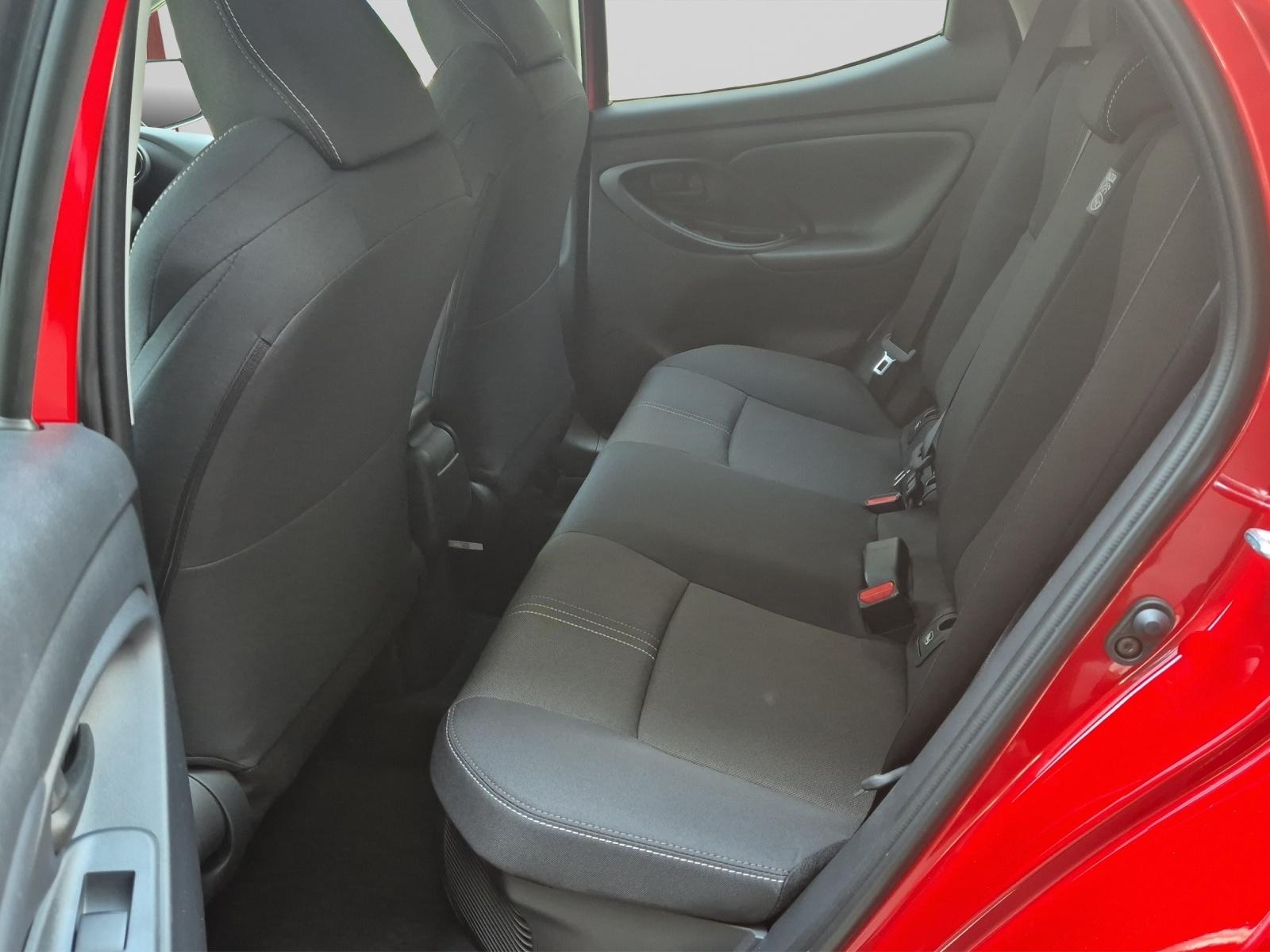 TOYOTA Yaris 1.5 VVT-i HSD Trend-image-9