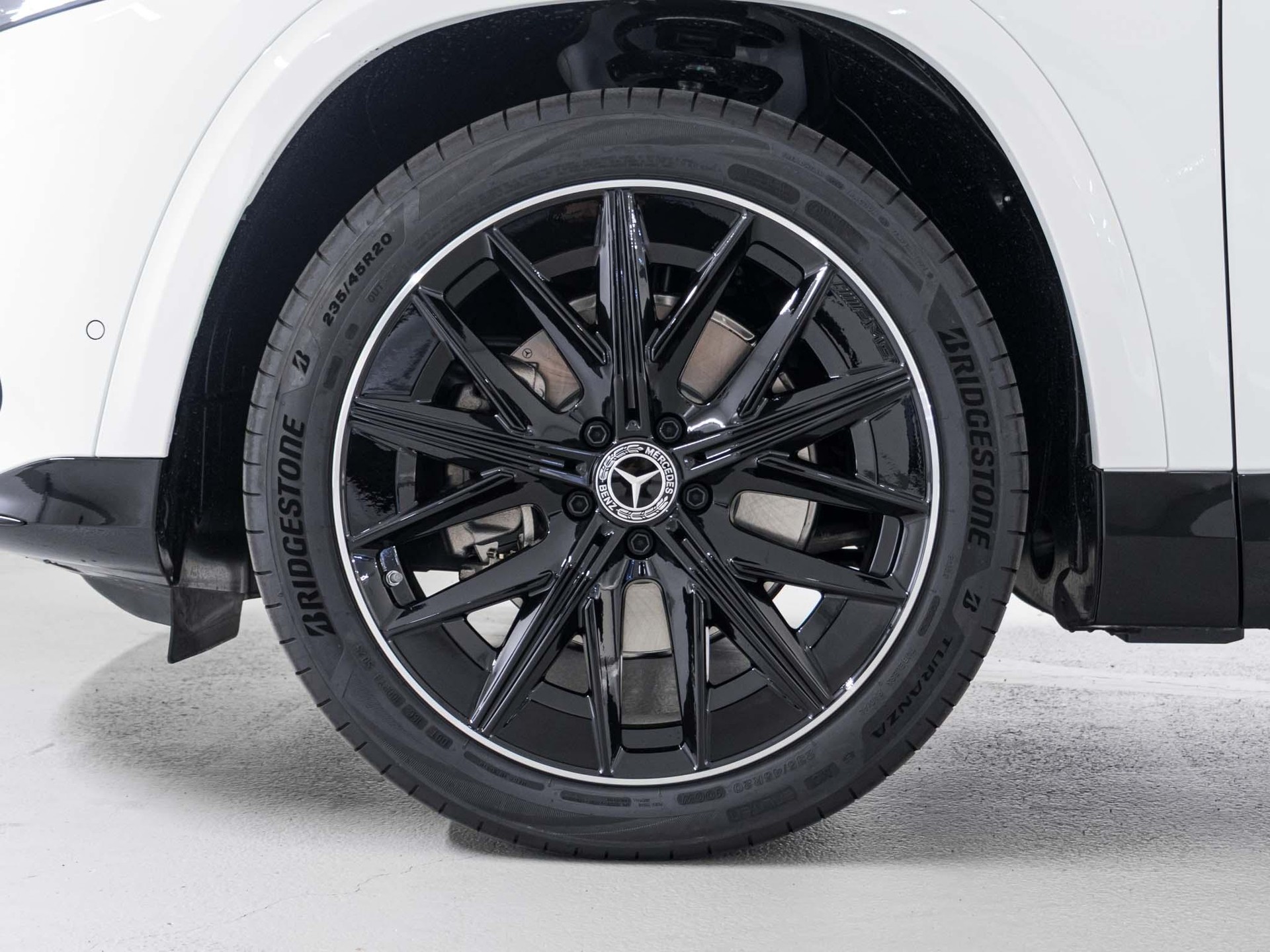 MERCEDES-BENZ GLB 220 4MATIC-image-14