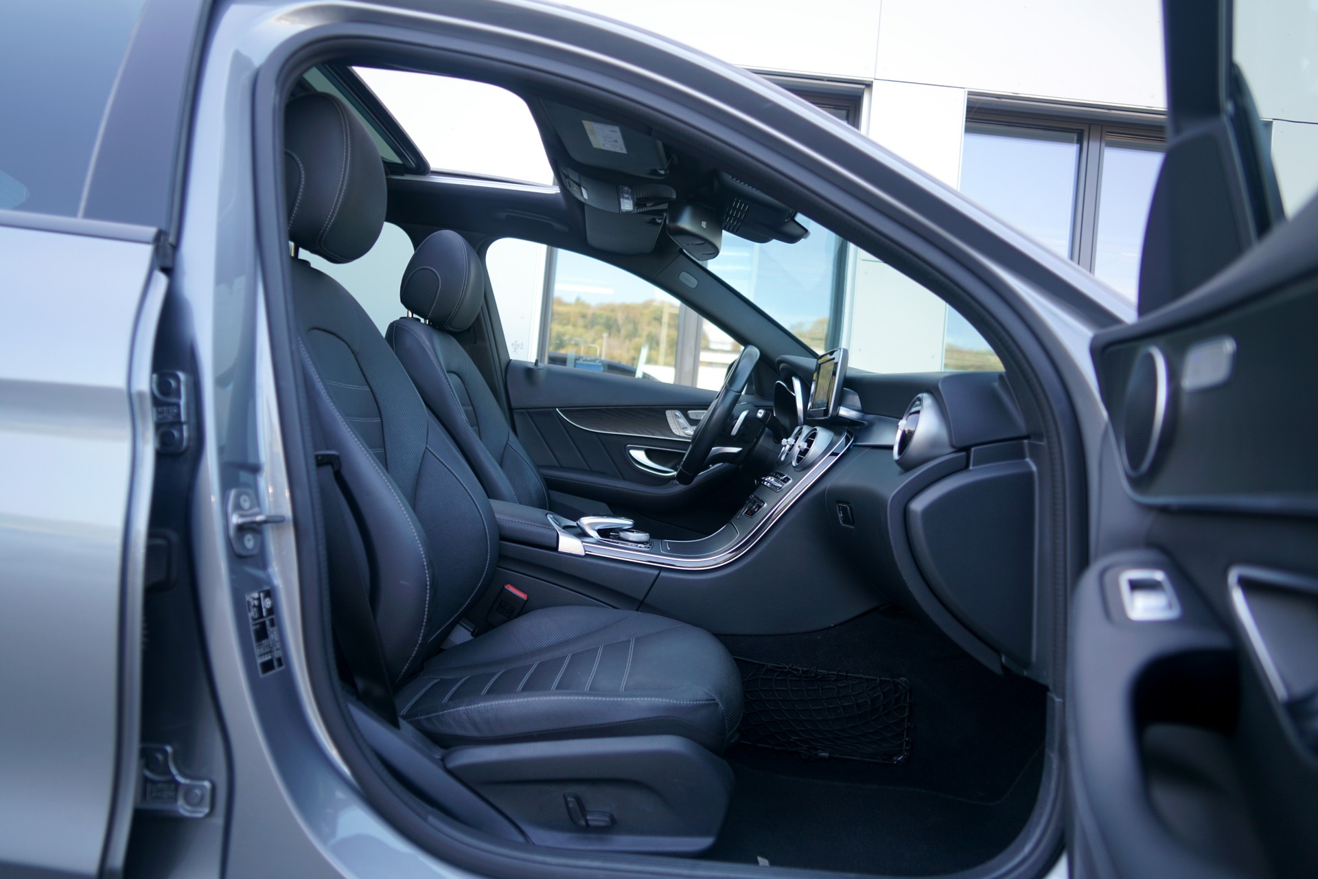 MERCEDES-BENZ C 400 AMG Line 4Matic 9G-Tronic (CH)-image-14